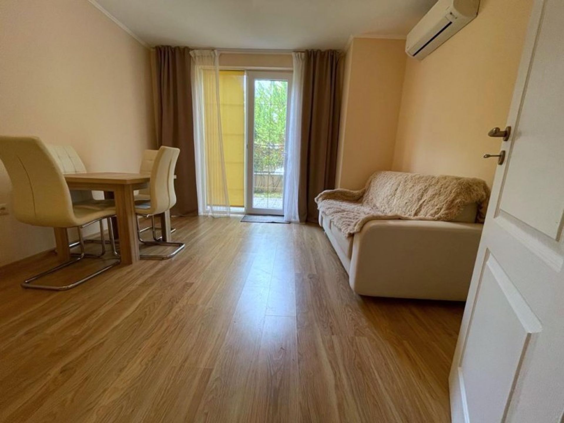 Condominium in Nesebar, Burgas 10701626