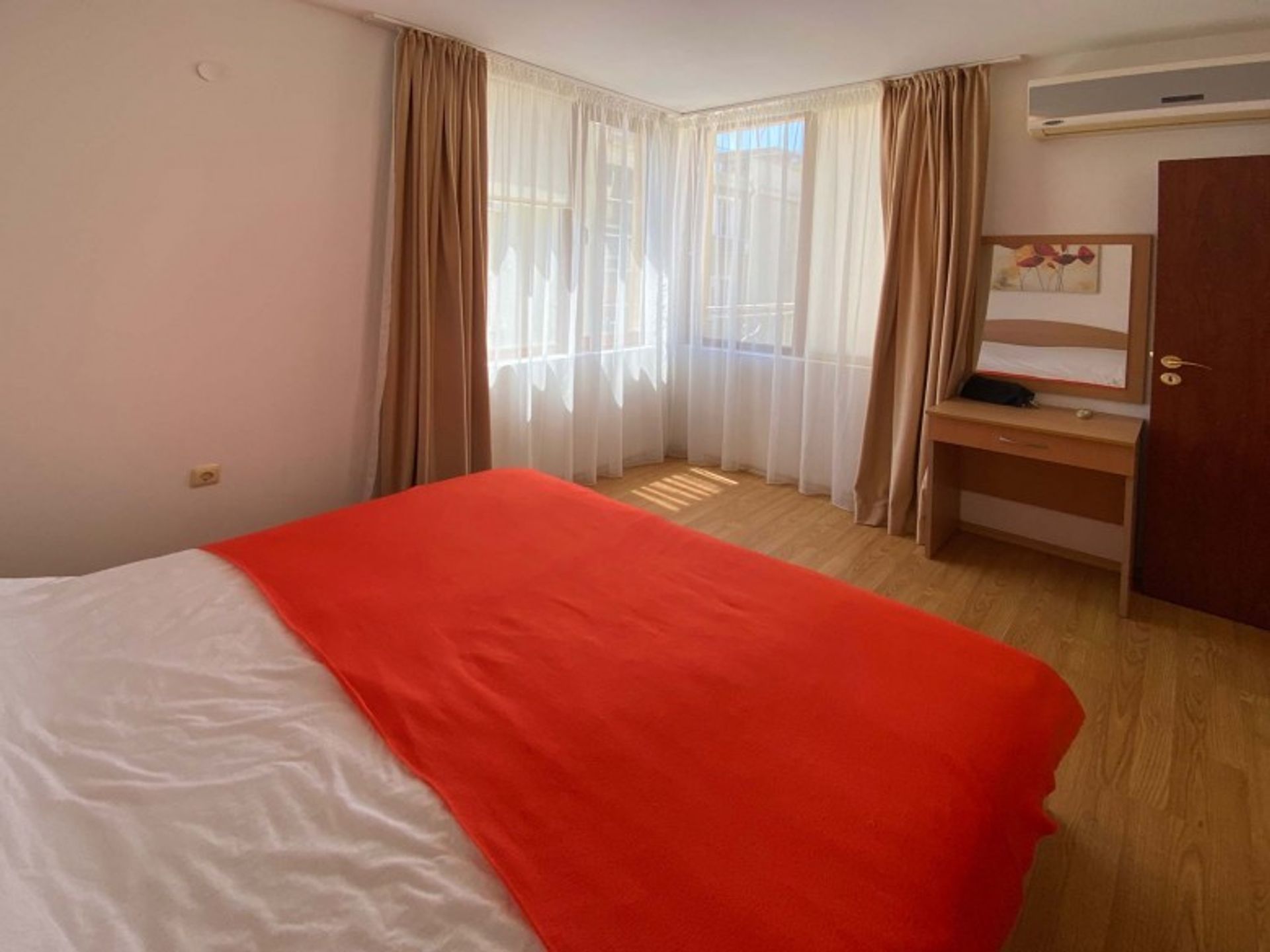 Ejerlejlighed i Sveti Vlas, Burgas 10701671