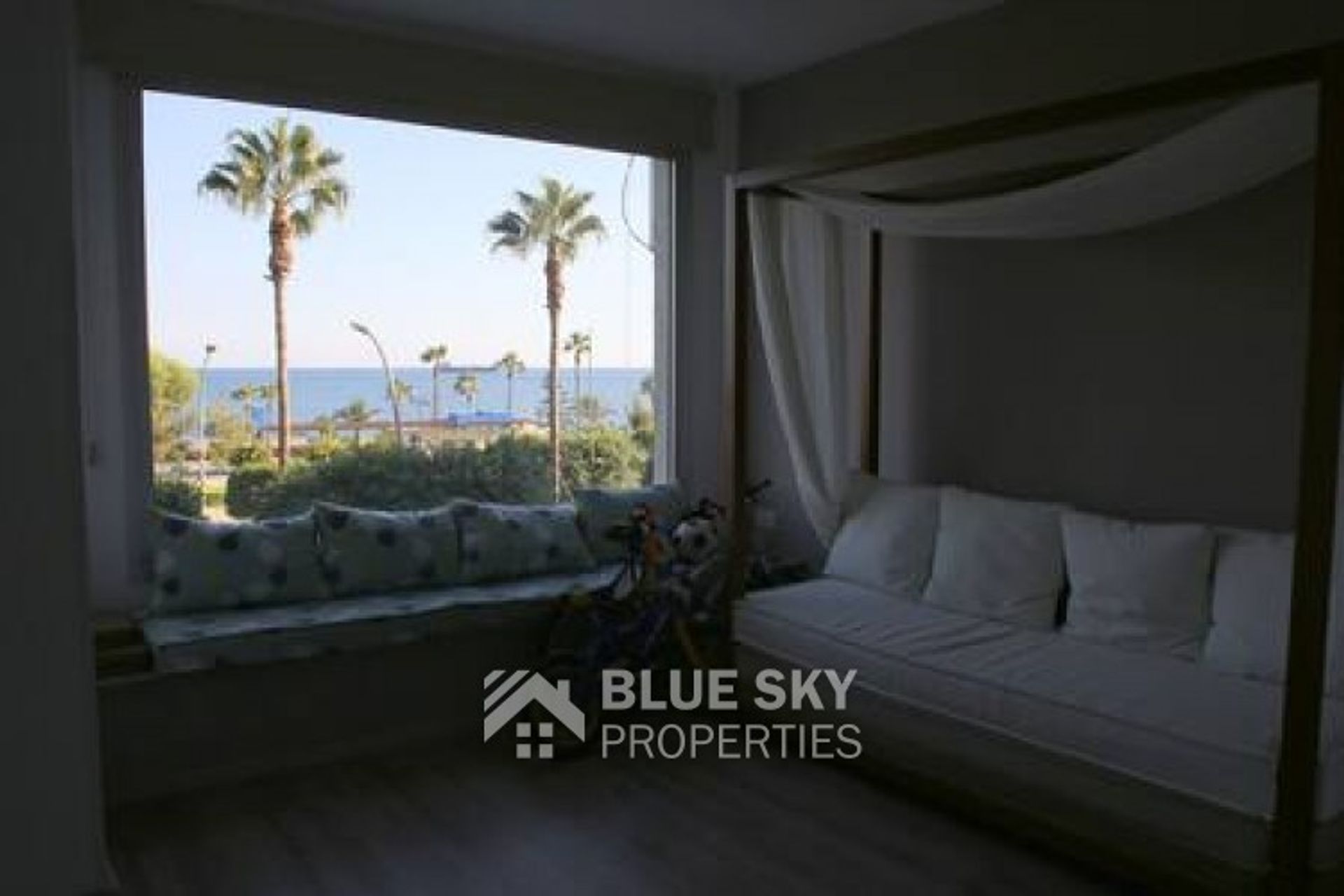 Condominium in Limassol, Lemesos 10702946