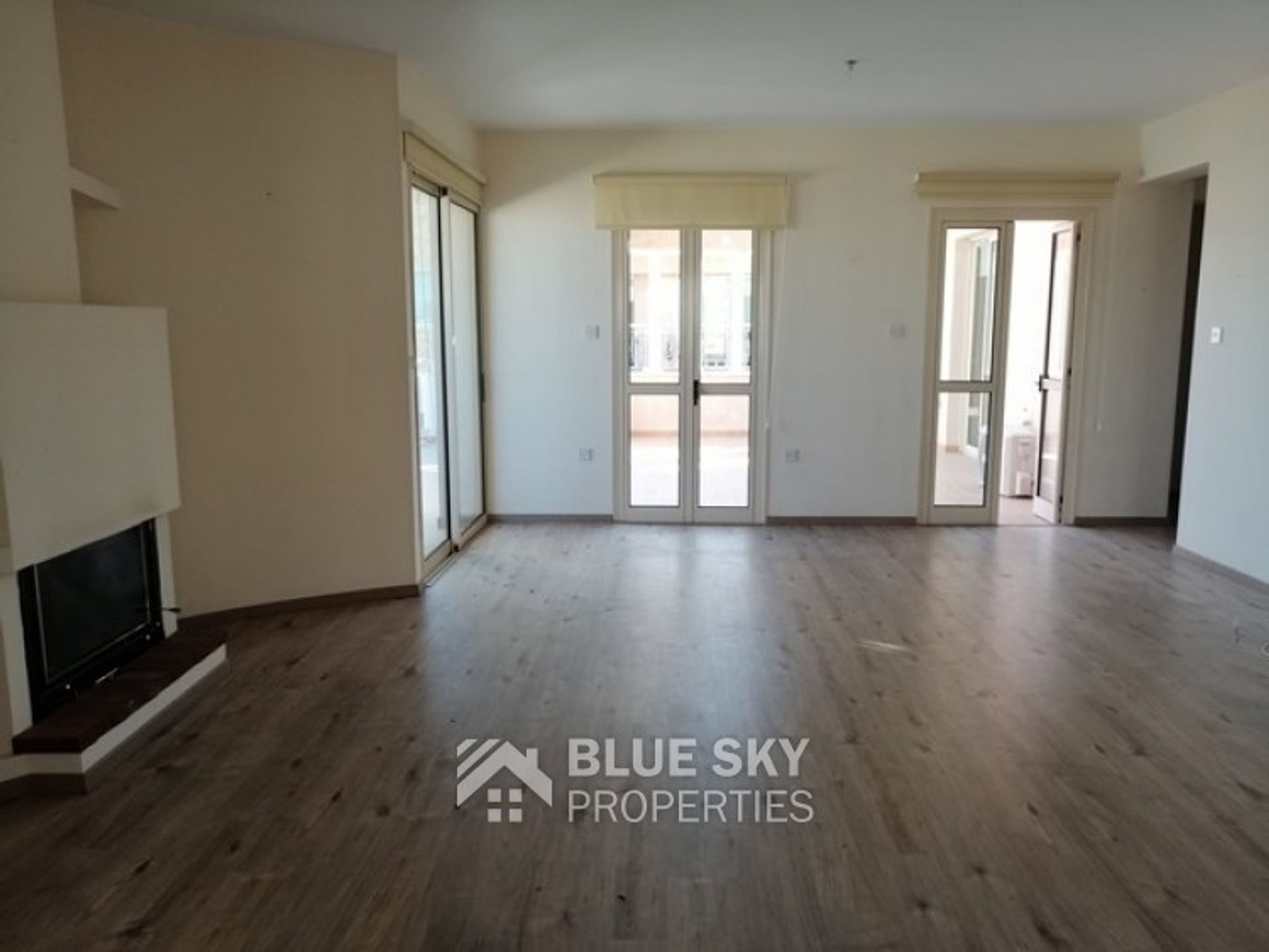 Condominium in Limassol, Lemesos 10703058