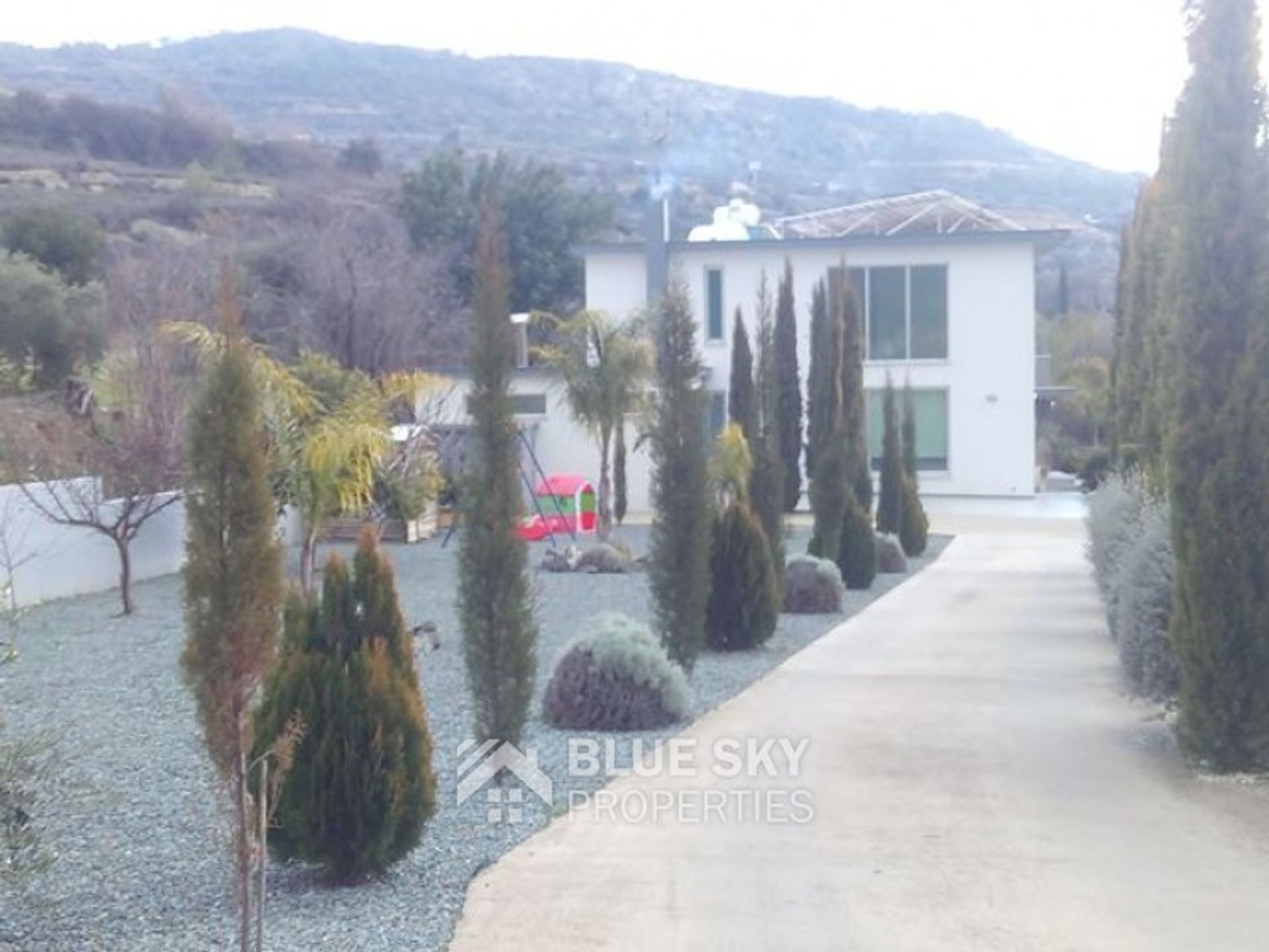 House in Soularavia, Lemesos 10703258