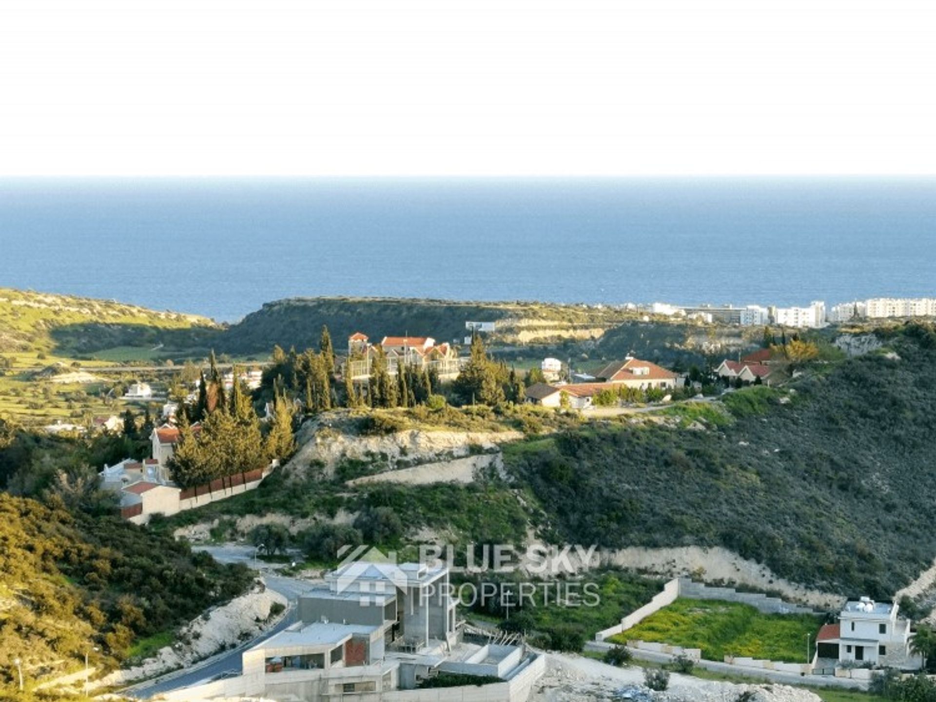 Land im Agios Tychon, Larnaka 10703268