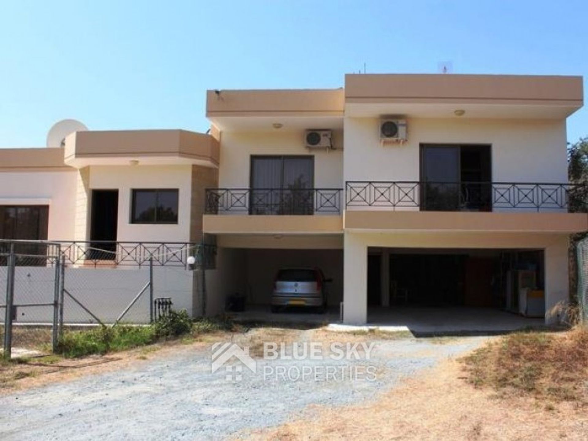 House in Pyrgos, Larnaka 10703546