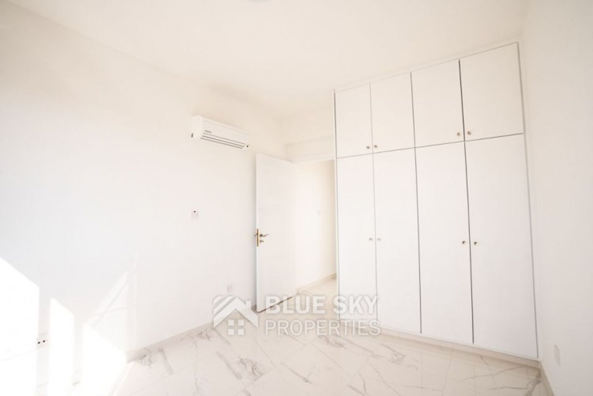 Condominio en Kissonerga, Pafos 10704990