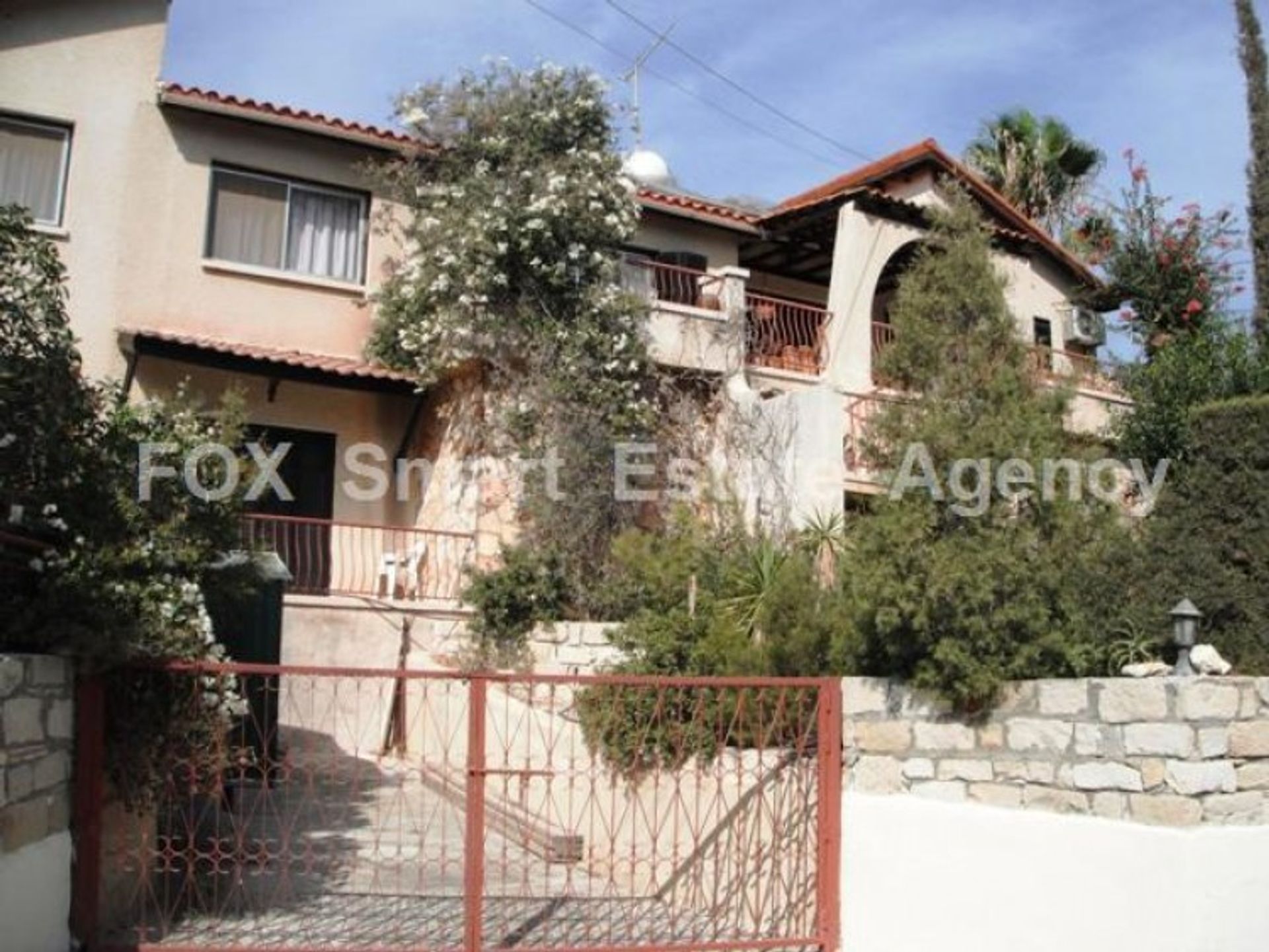 Casa nel Agios Tychon, Larnaca 10705911