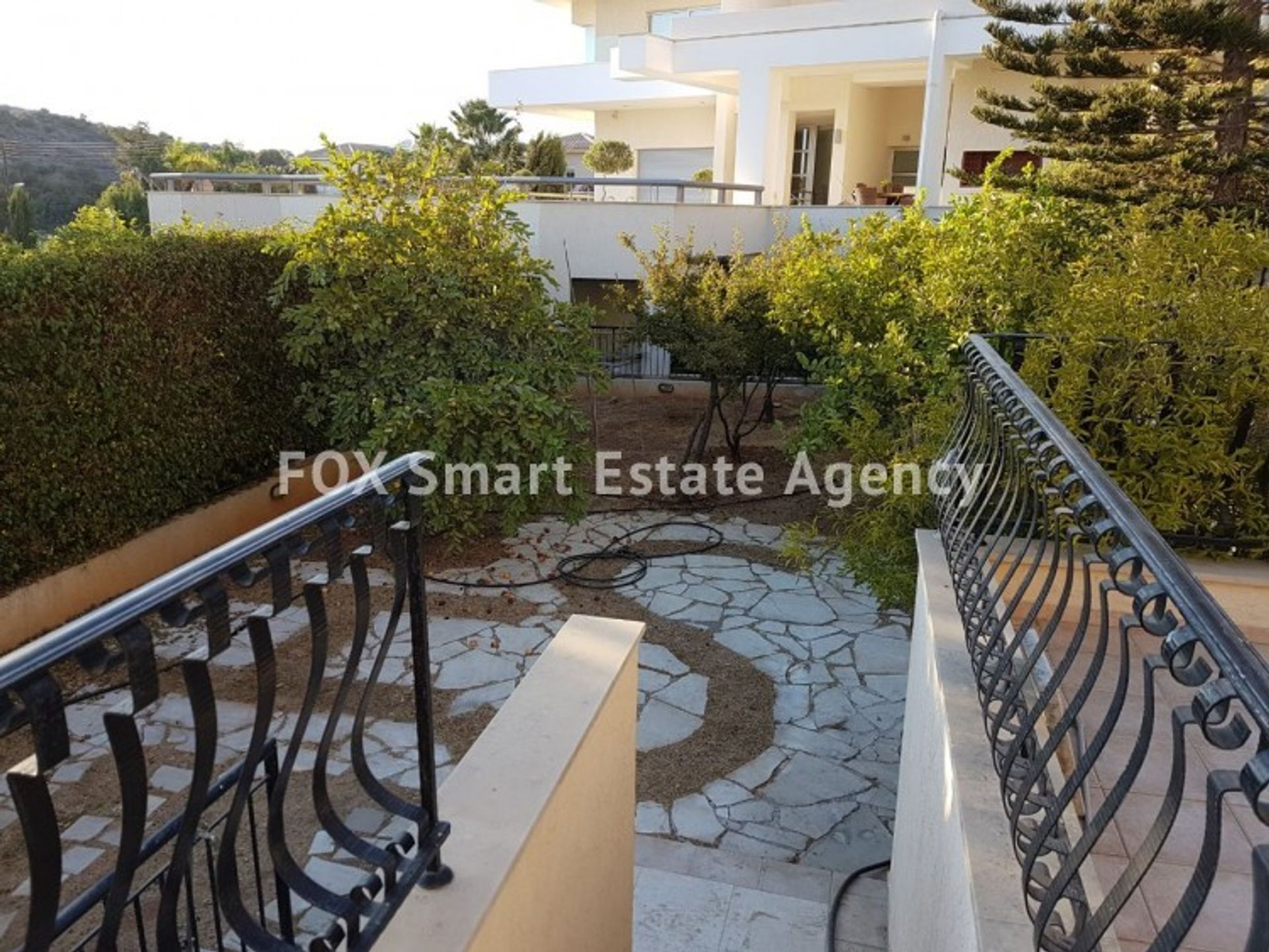 rumah dalam Agios Tychon, Limassol 10706568