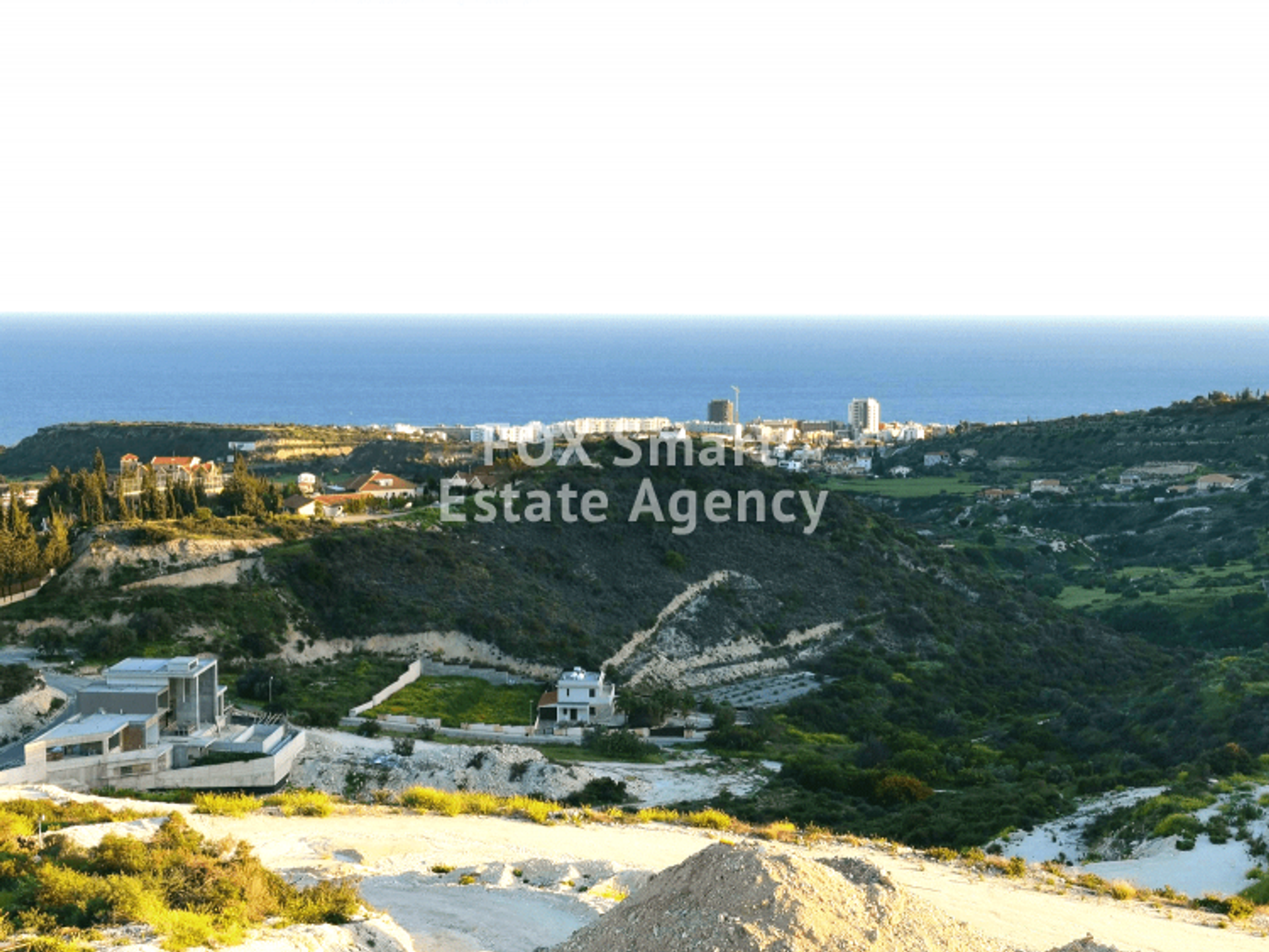 Land im Agios Tychon, Larnaka 10706748