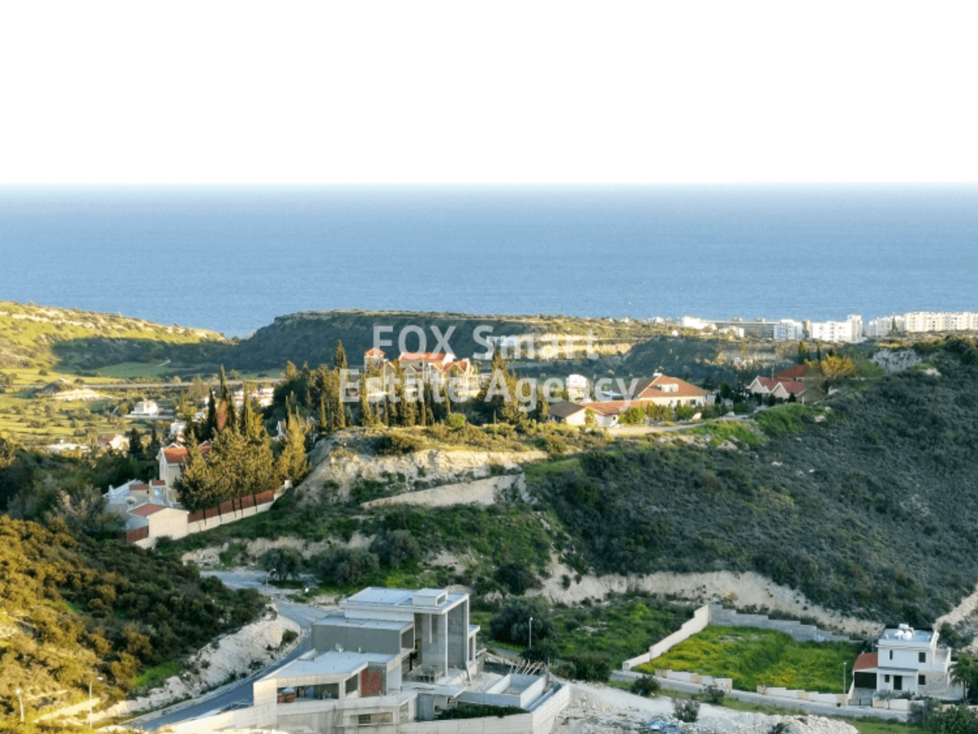 Land im Agios Tychon, Larnaka 10706748