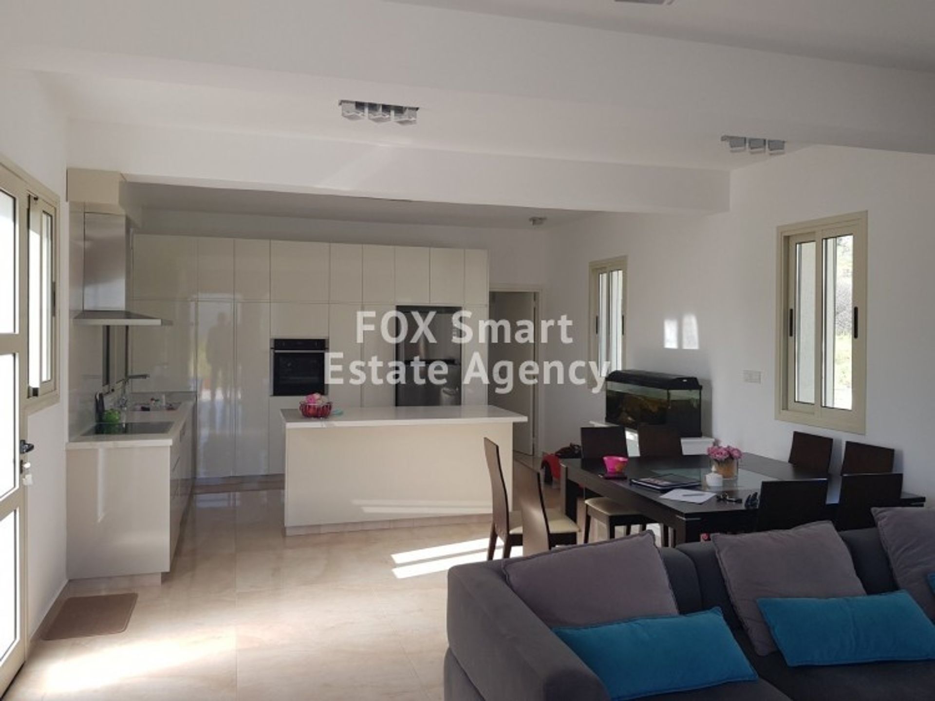 Rumah di Foinikaria, Limassol 10707046