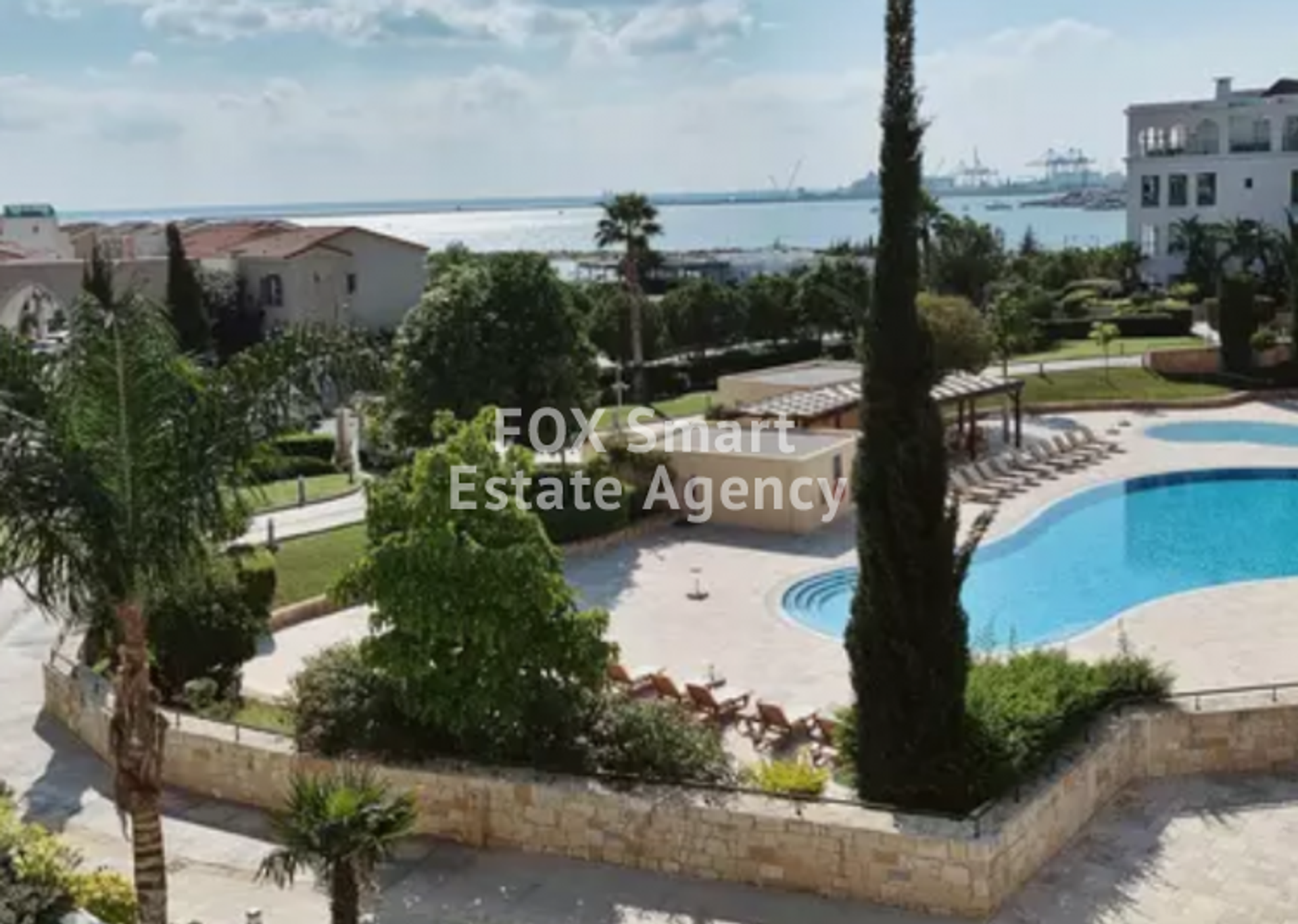 Condominium in Limassol, Lemesos 10707055