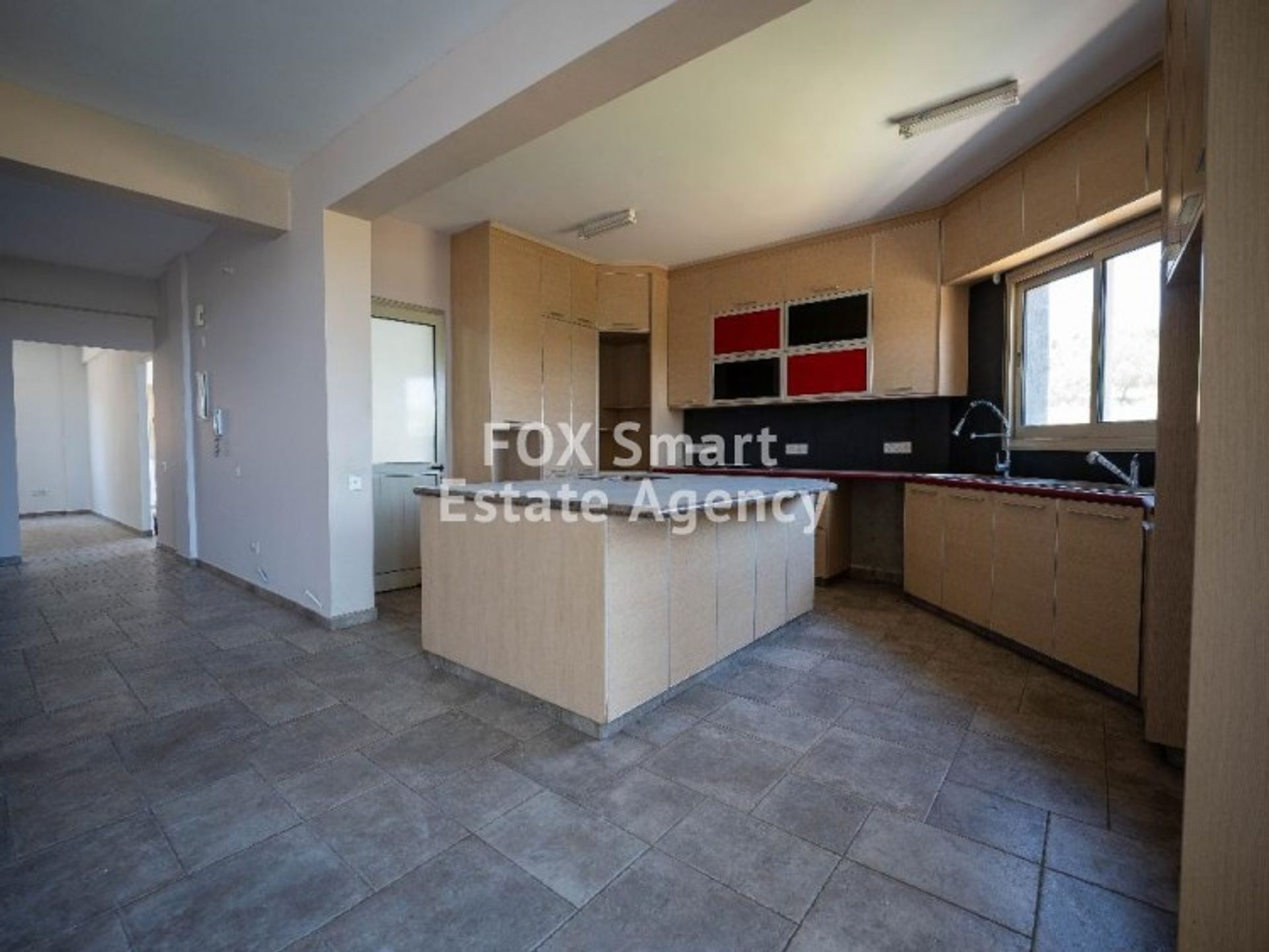 Condominium in Limassol, Limassol 10707367