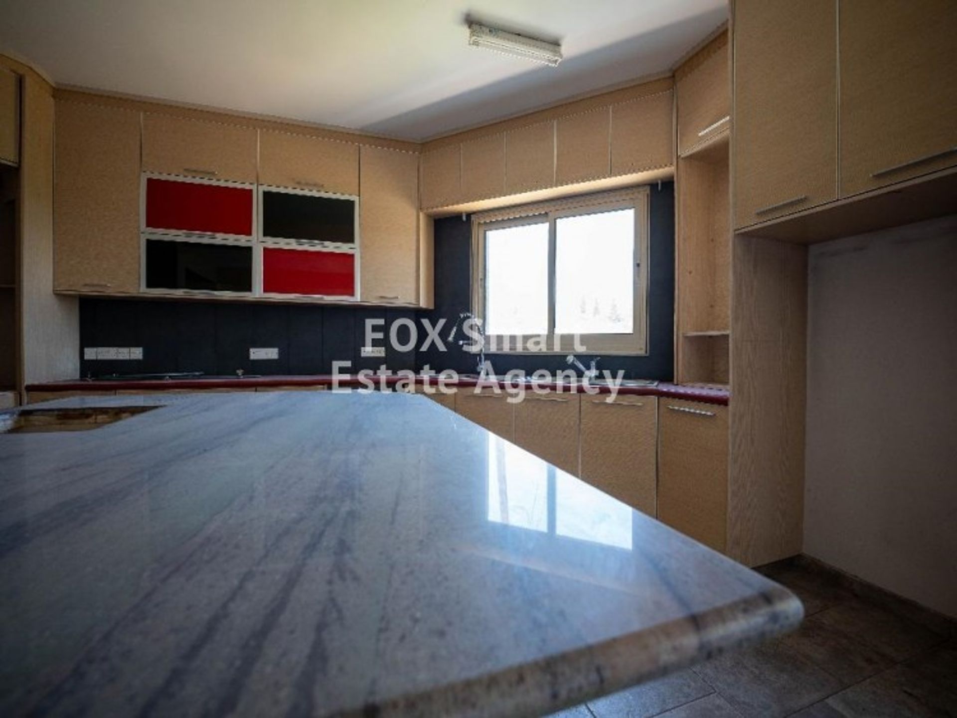 Condominium in Limassol, Limassol 10707367