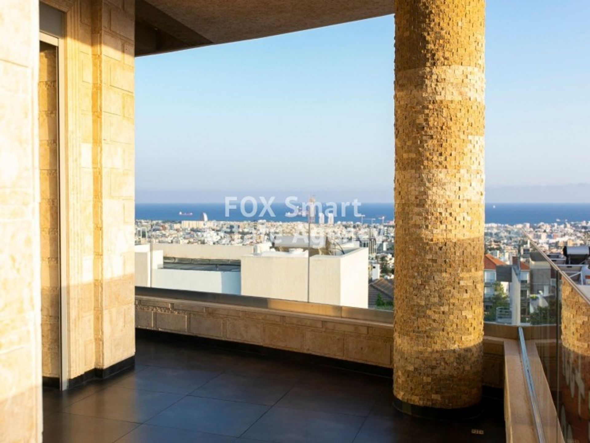 Condominium in Limassol, Limassol 10707568