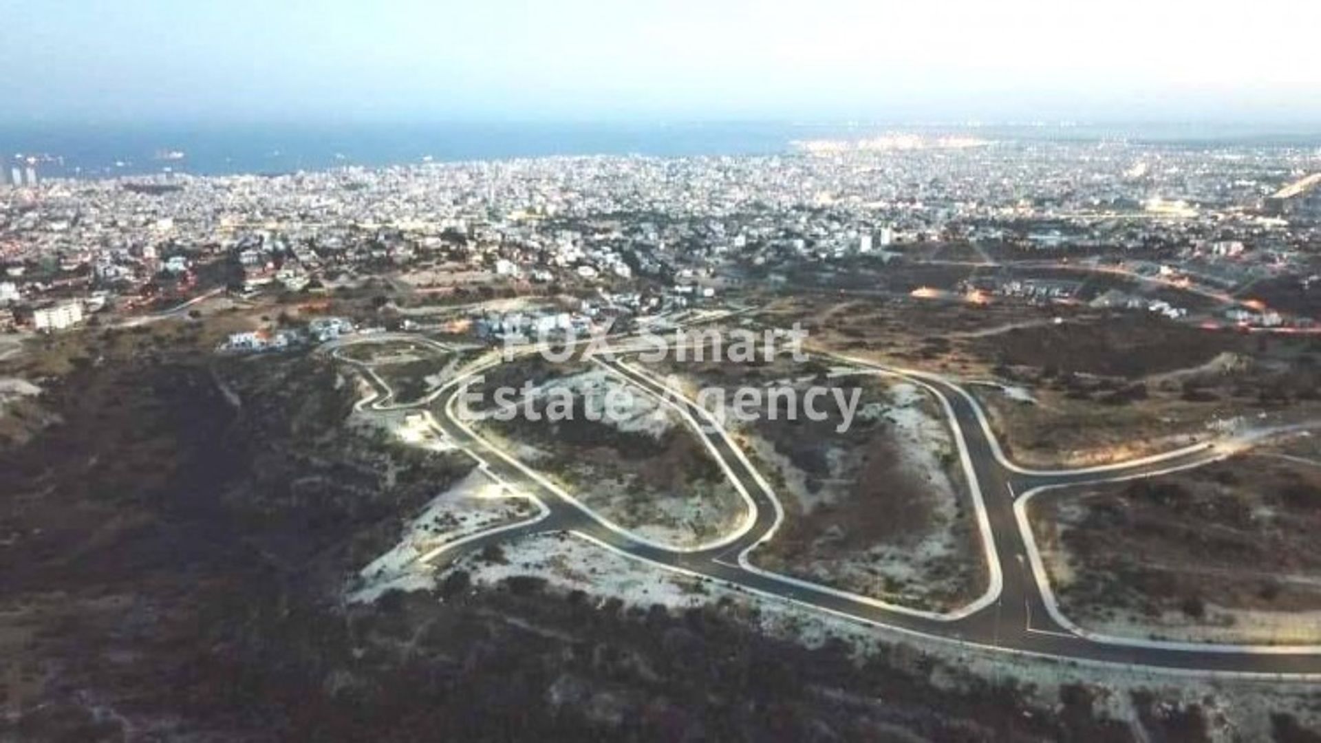 Tanah di Agios Athanasios, Limassol 10707792