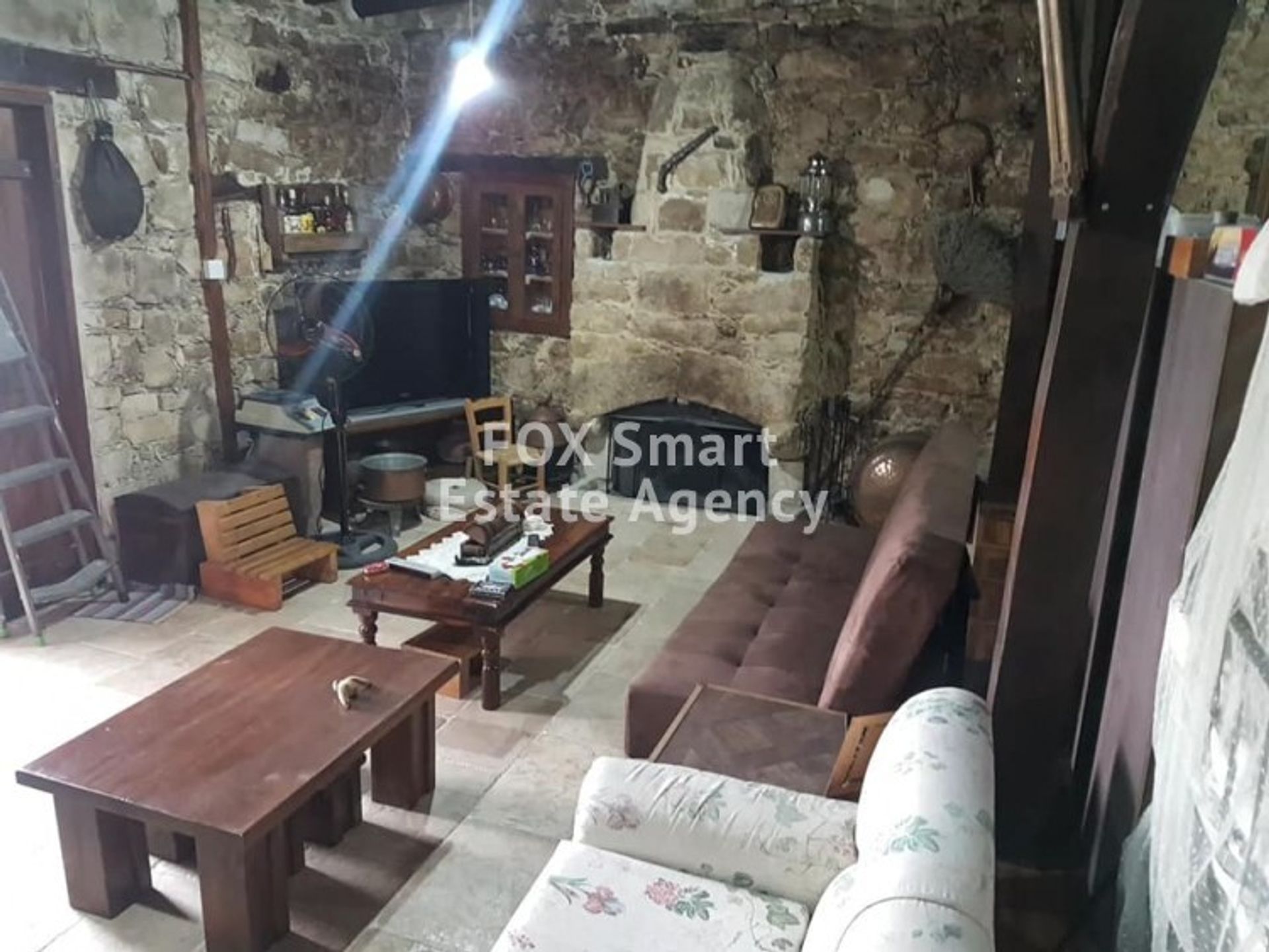 rumah dalam Dora, Limassol 10708528