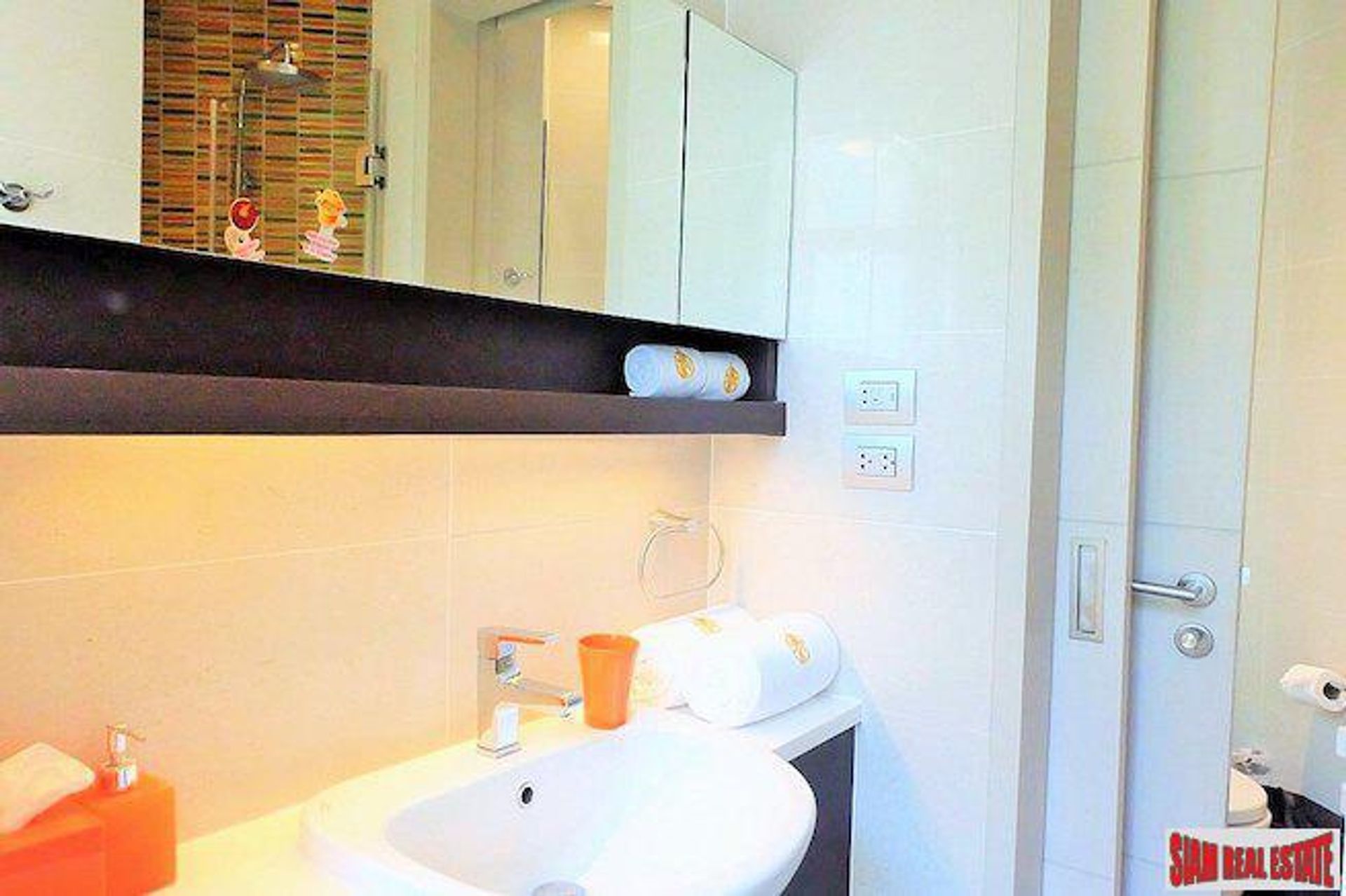 Condominium in Ban Choeng Thale, Phuket 10708785