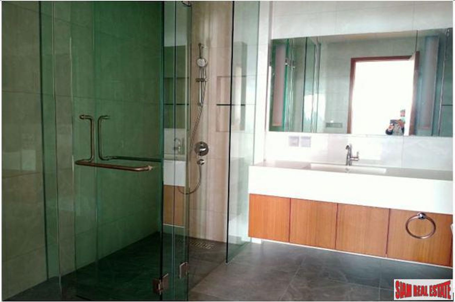 Condominium dans Ban Choeng Thale, Phuket 10708916