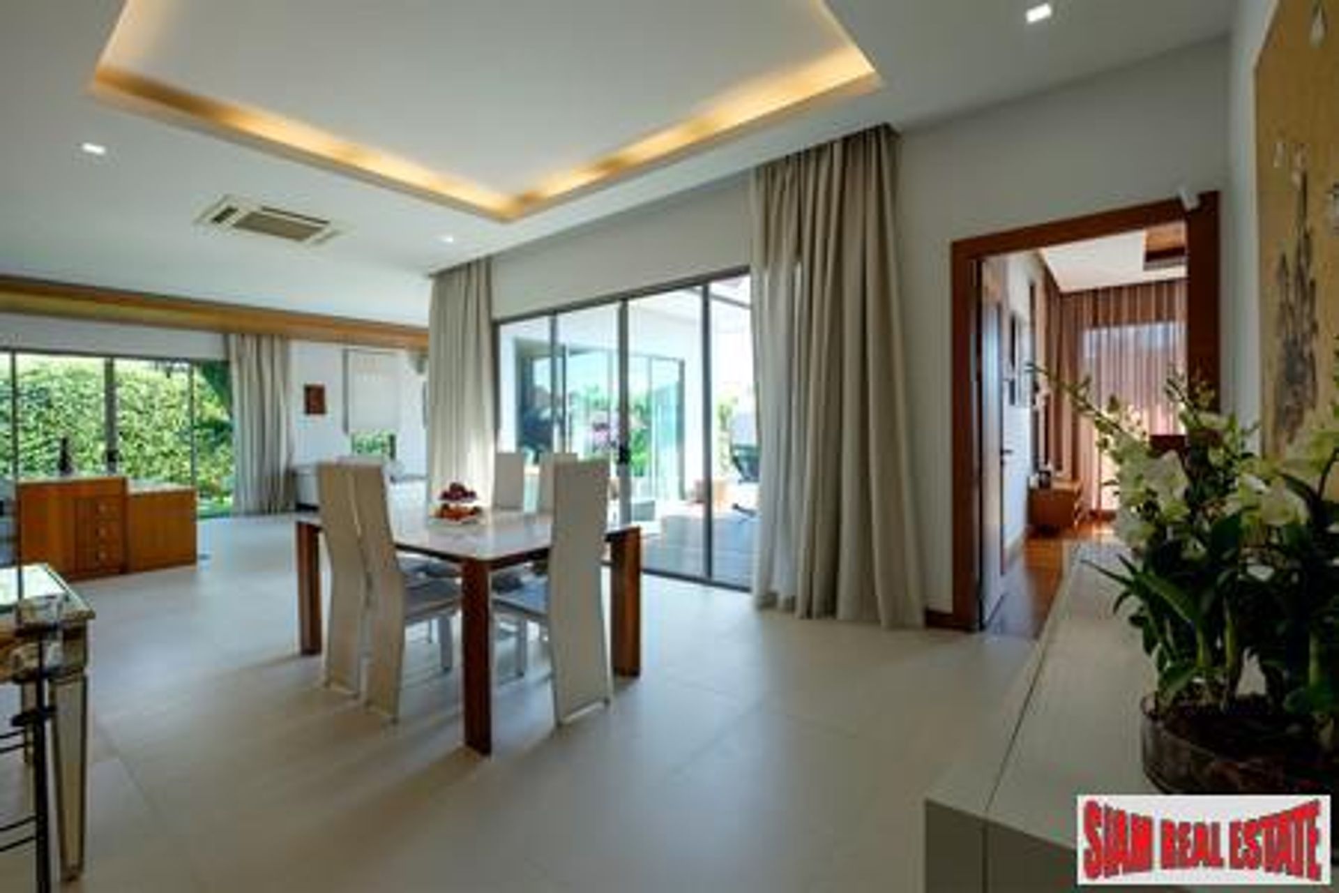 Hus i Tambon Choeng Thale, Chang Wat Phuket 10709002