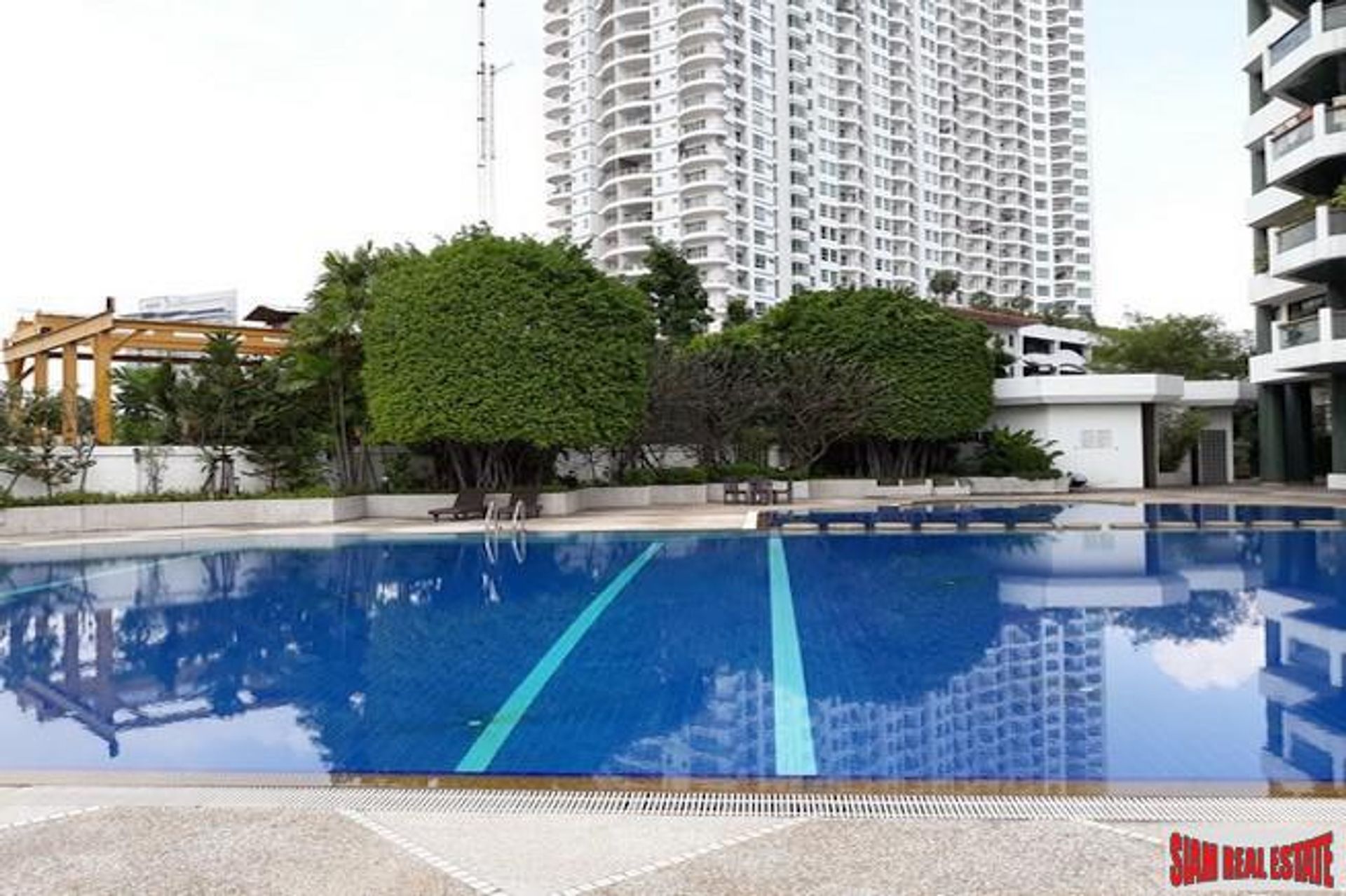 Condominium dans Descendre, Krung Thep Maha Nakhon 10709080