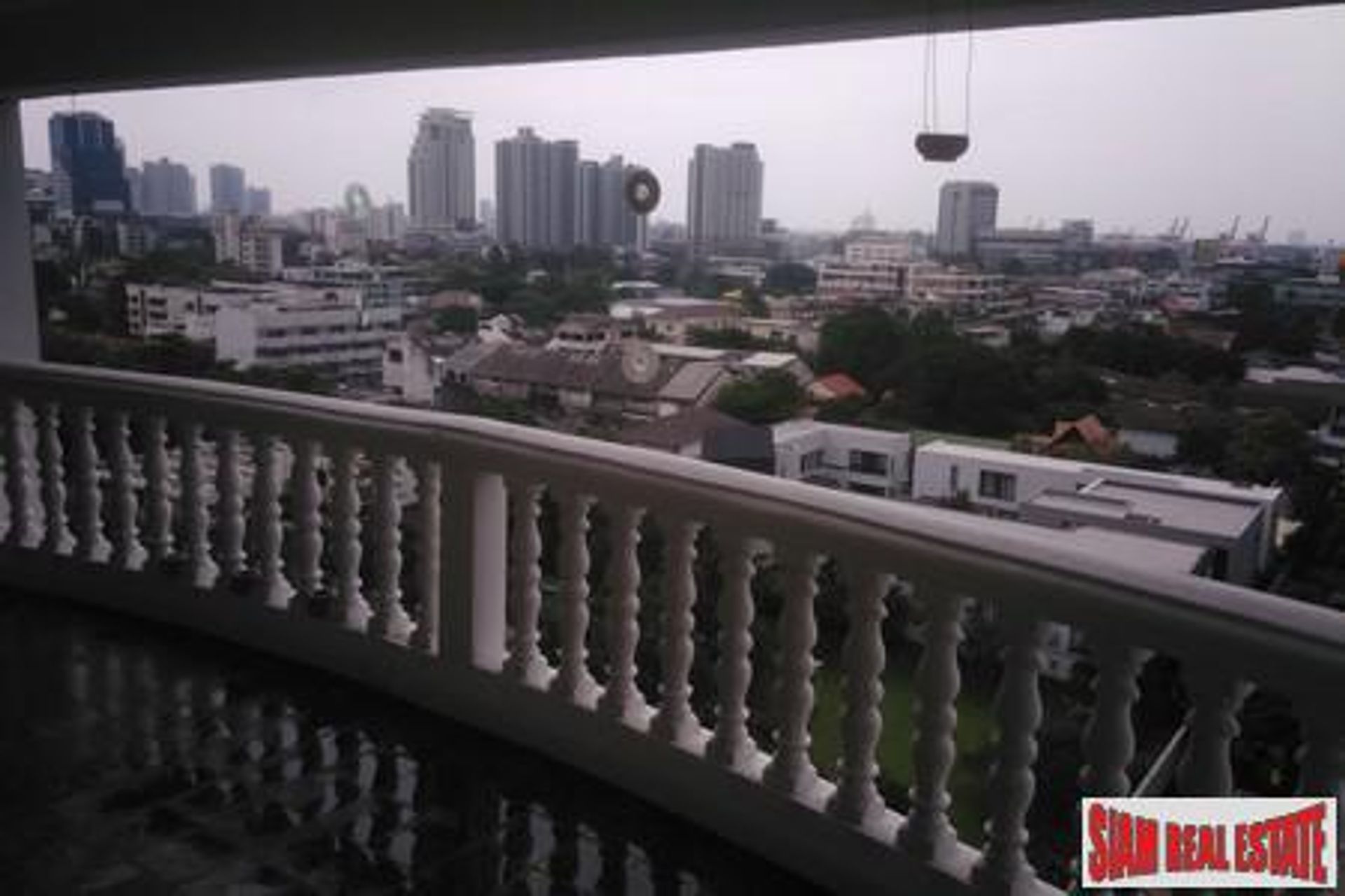 Condominio nel Khlong Toei, Krung Thep Maha Nakhon 10709273