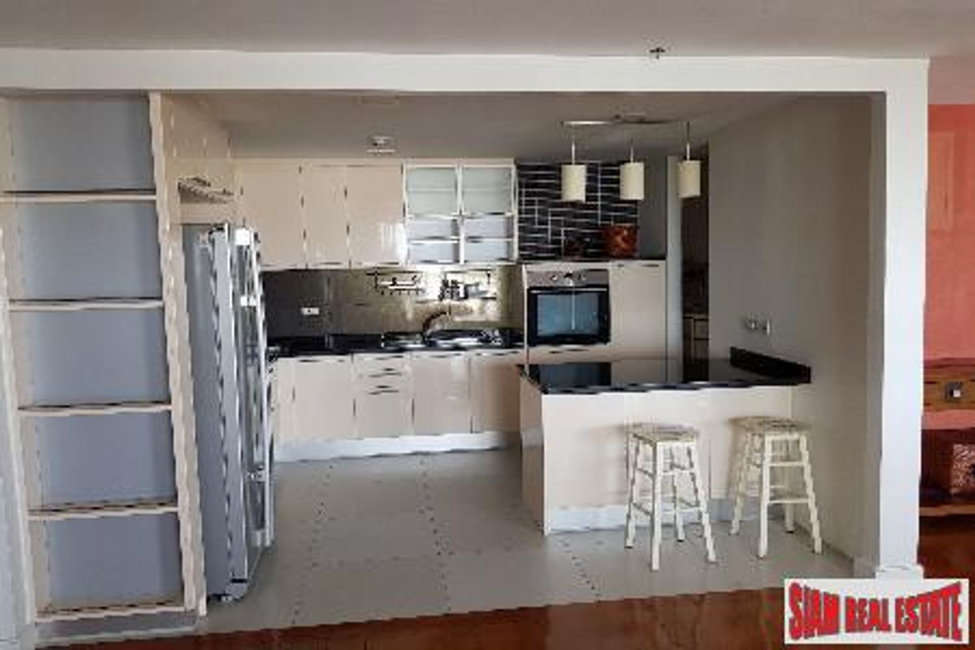 Condominio en Ban Na Song, Krung Thep Maha Nakhon 10709454