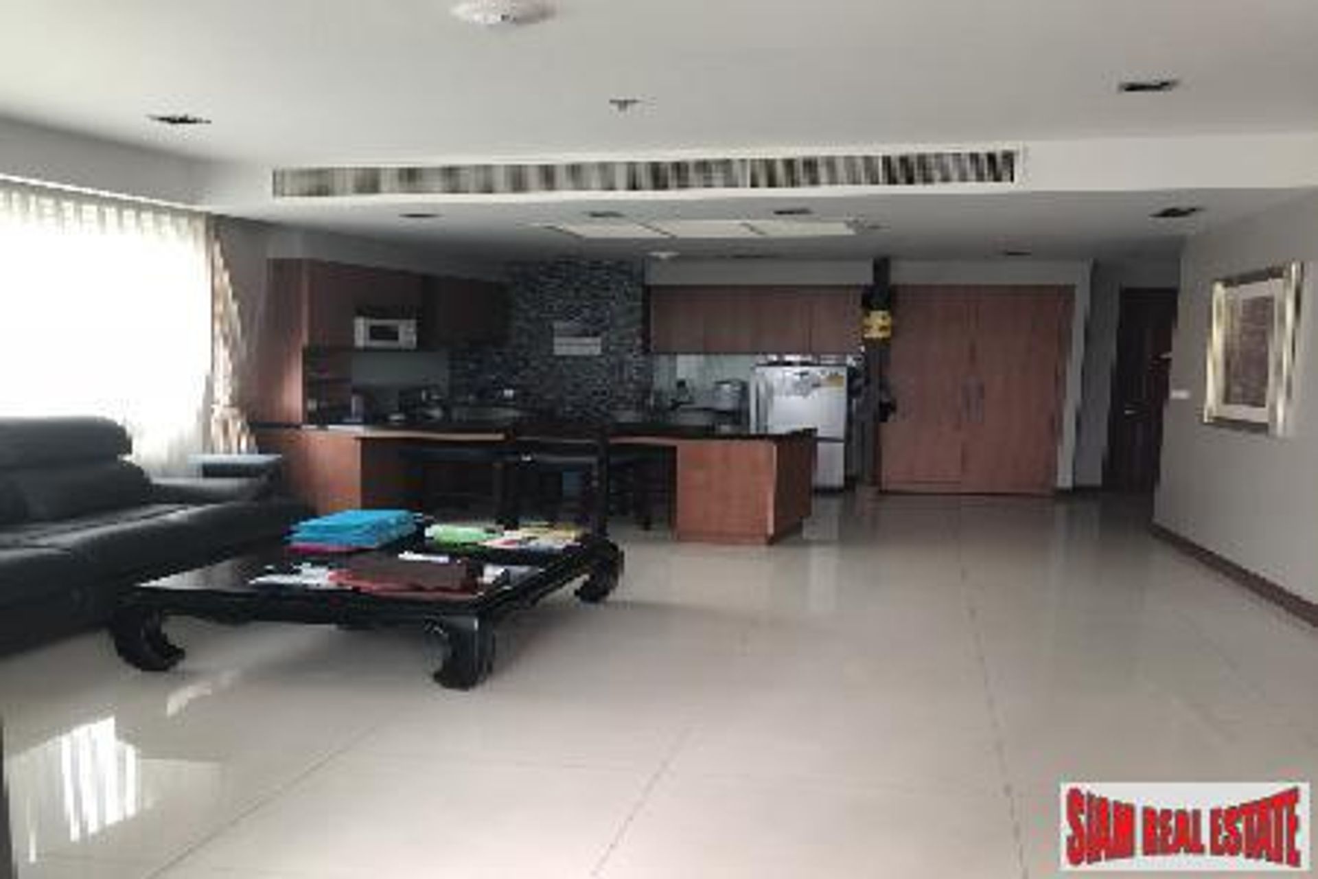 Condominium in Ratchathewi, Krung Thep Maha Nakhon 10709633