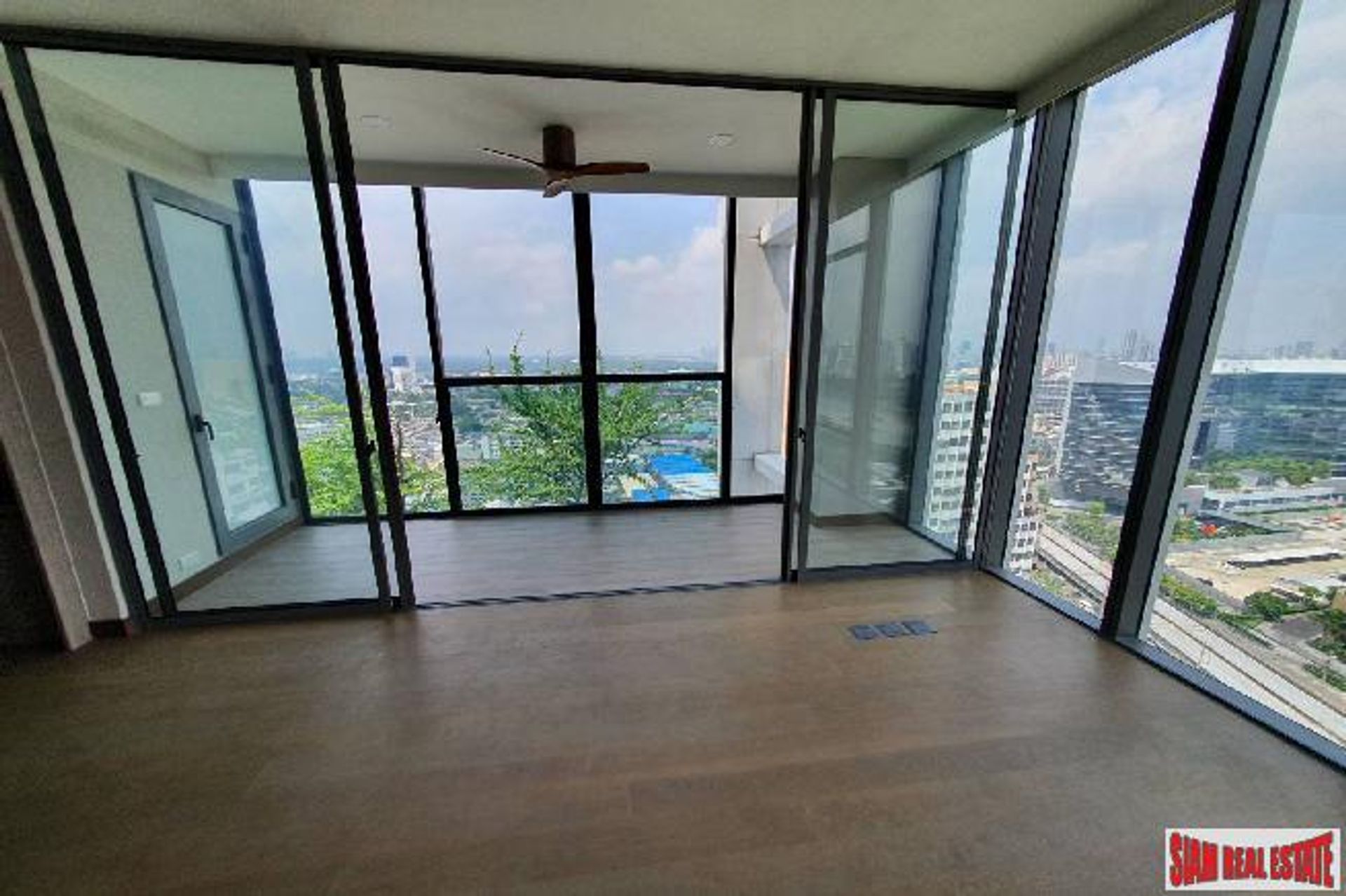 Condominium in , Krung Thep Maha Nakhon 10709781