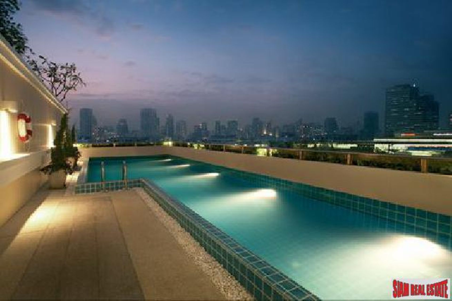 Kondominium w Khlong Toei, Krung Thep Maha Nakhon 10709956