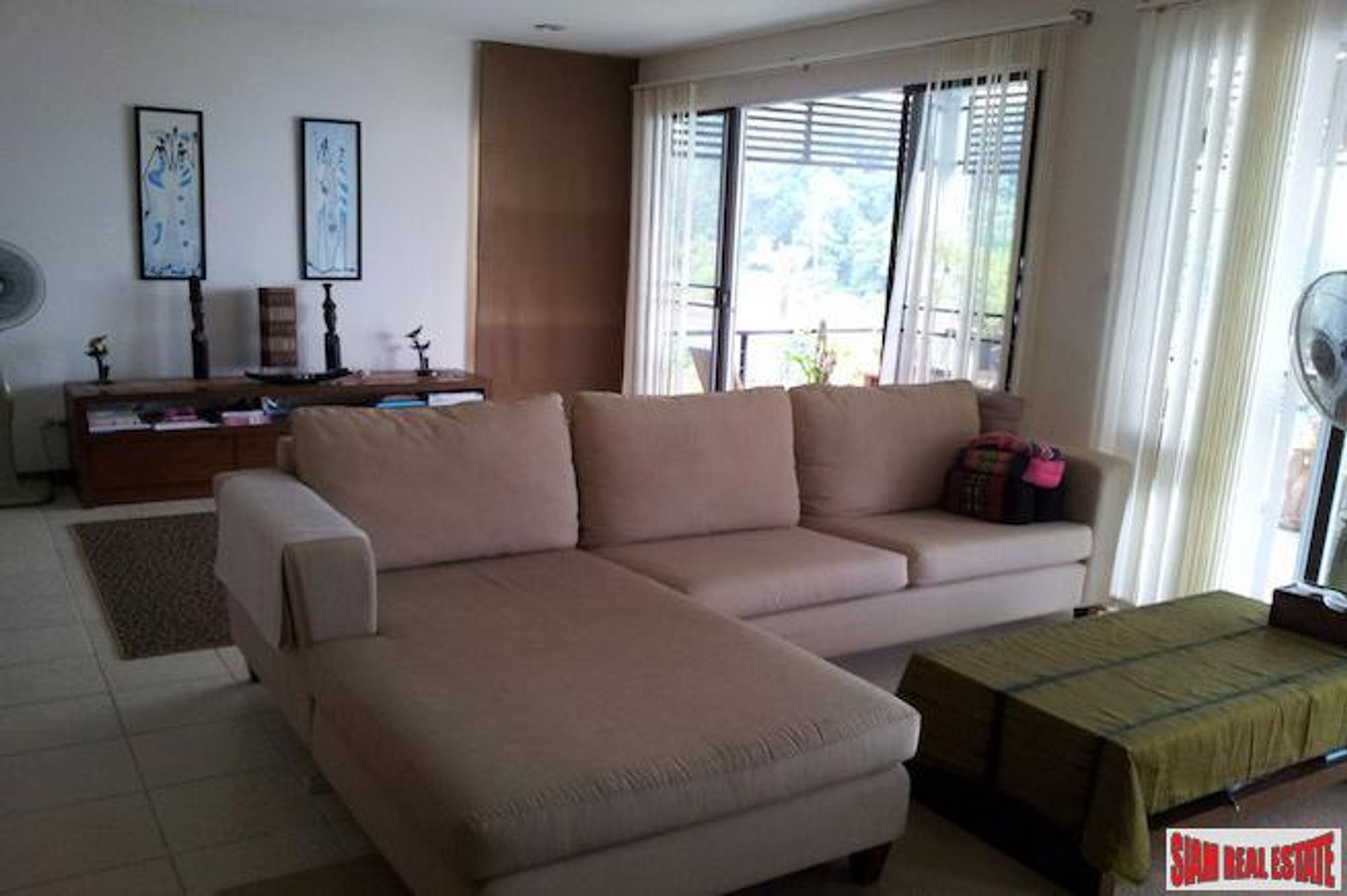 Condominium in Ban Ao Po, Phuket 10710201