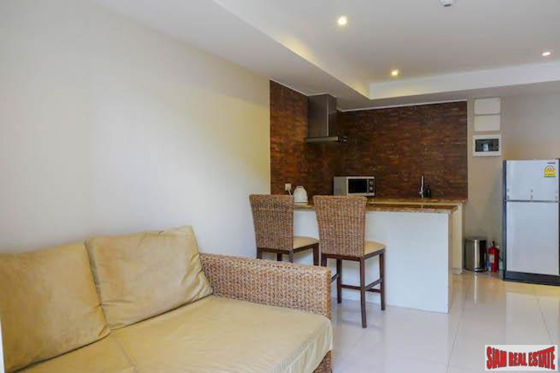 Condominium in Tambon Karon, Chang Wat Phuket 10710208