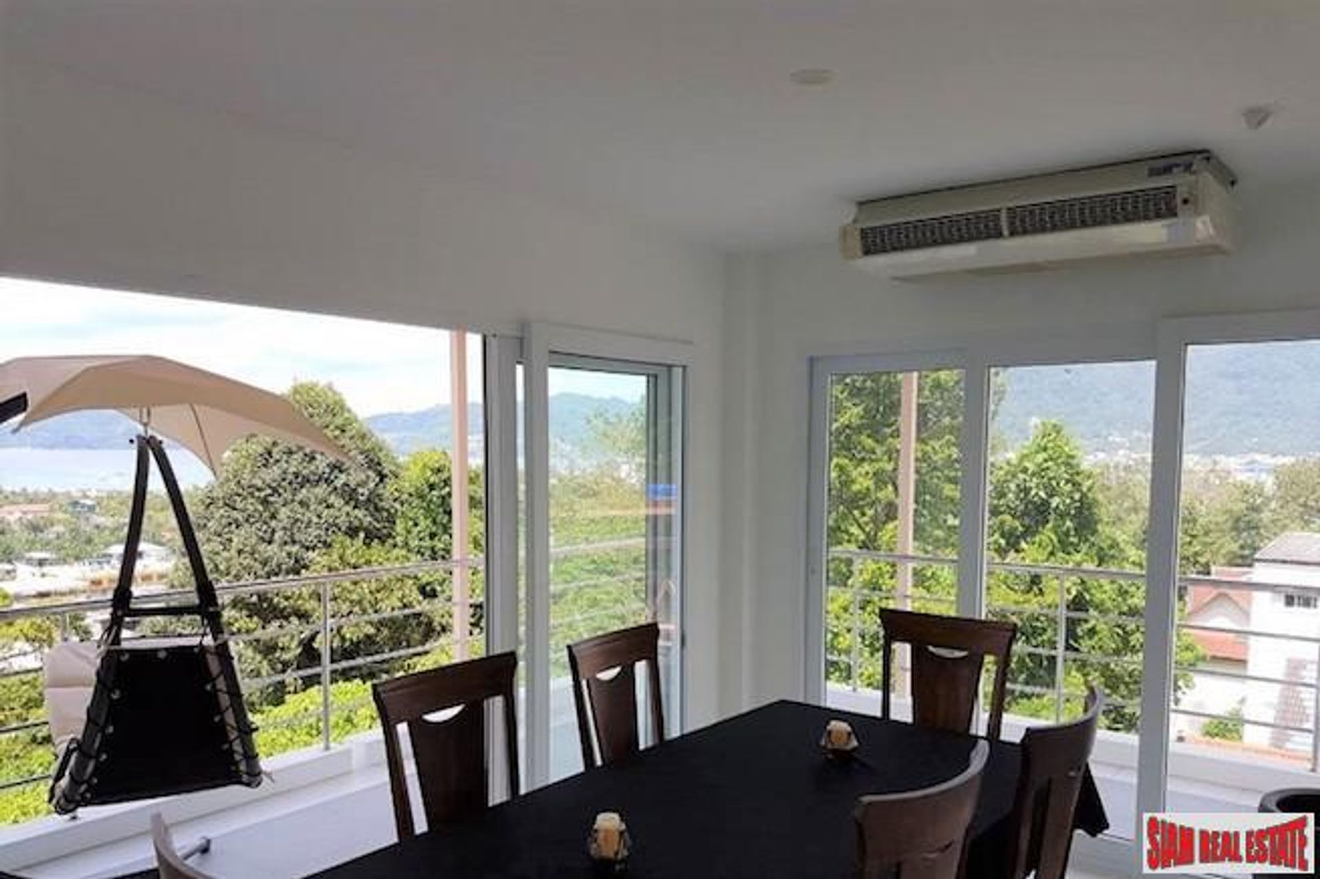 Condominium in Tambon Patong, Chang Wat Phuket 10710241