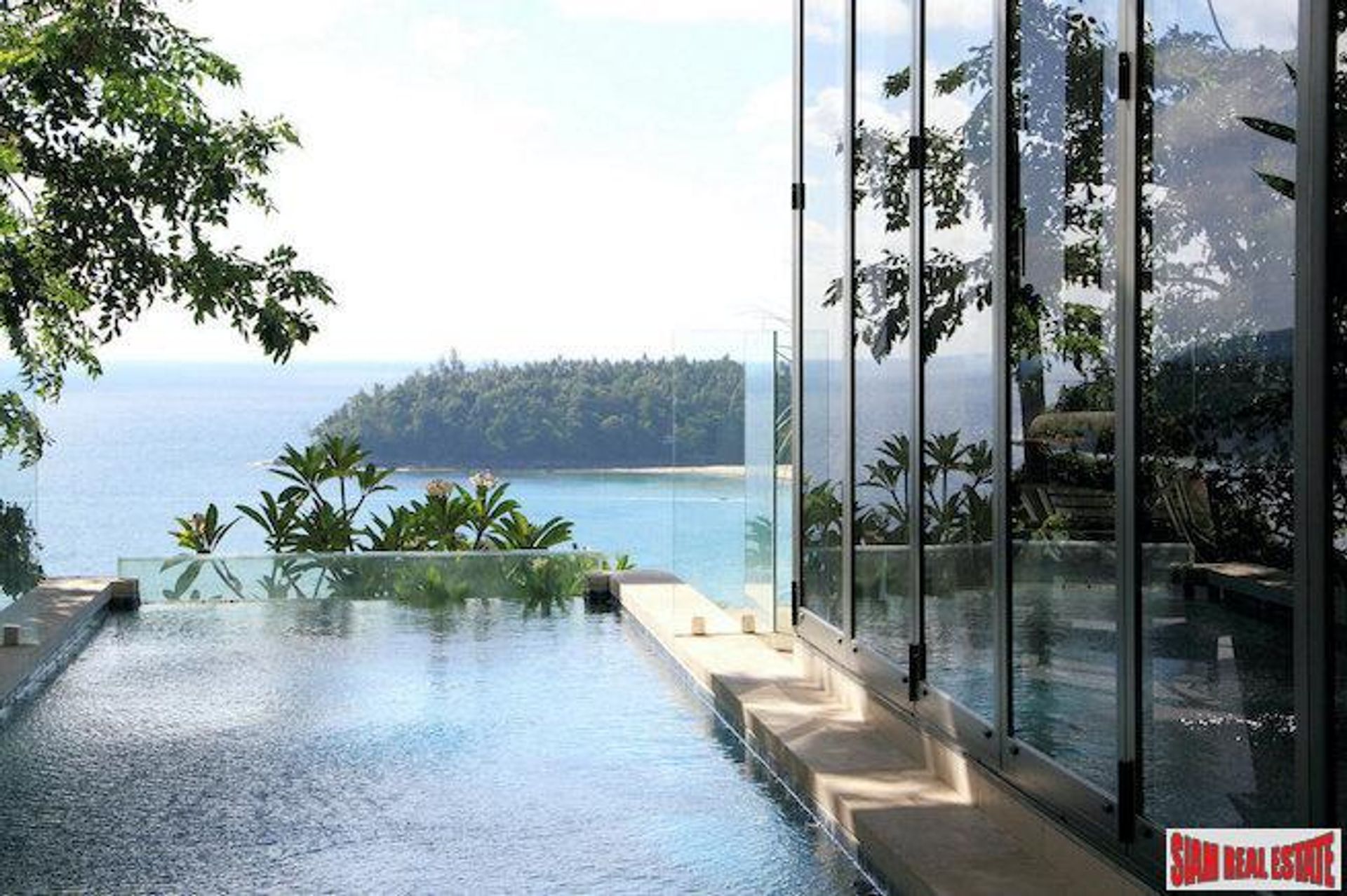 Condominio nel Divieto Kata, Phuket 10710248