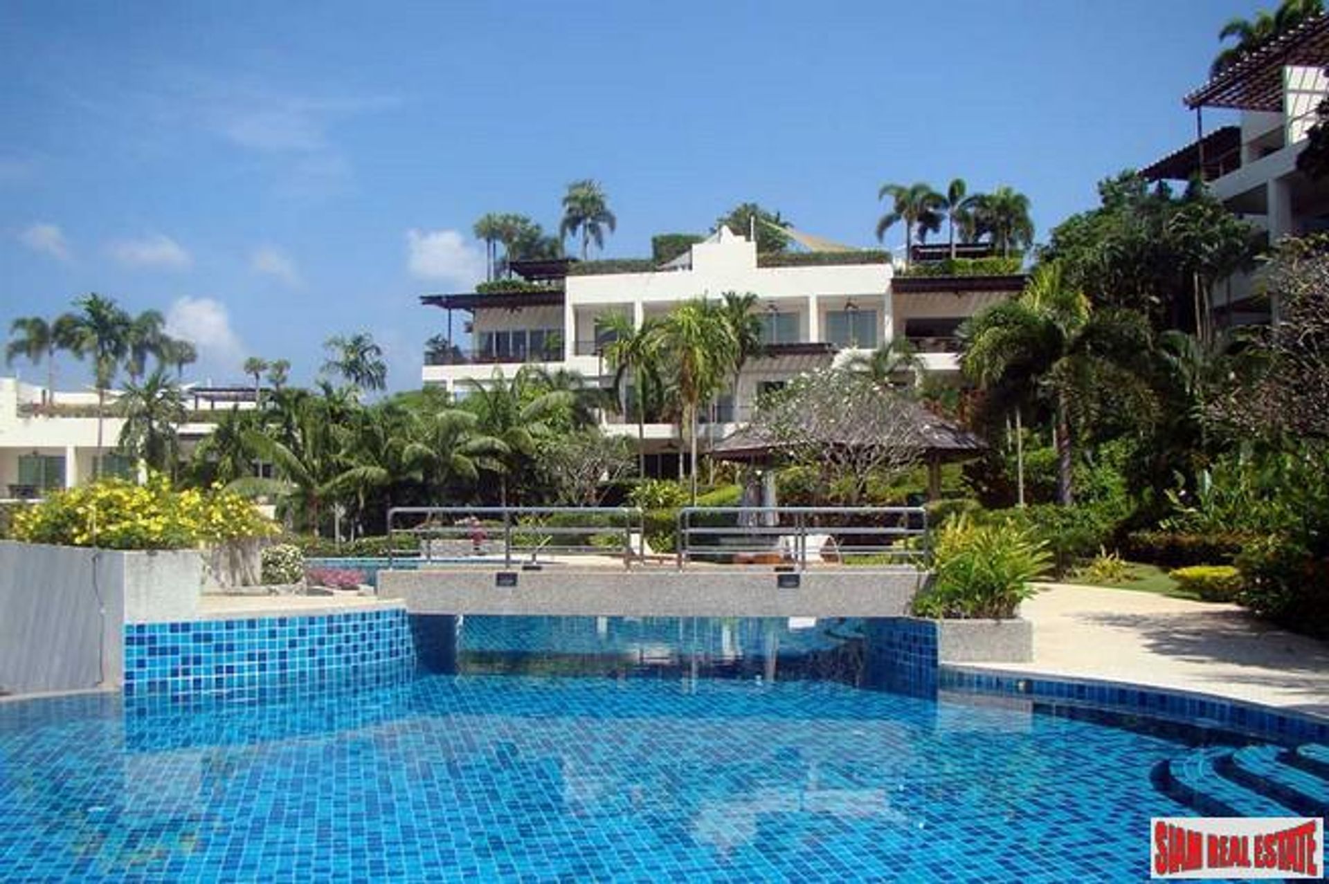 Condominium in Choeng Thale, Phuket 10710371