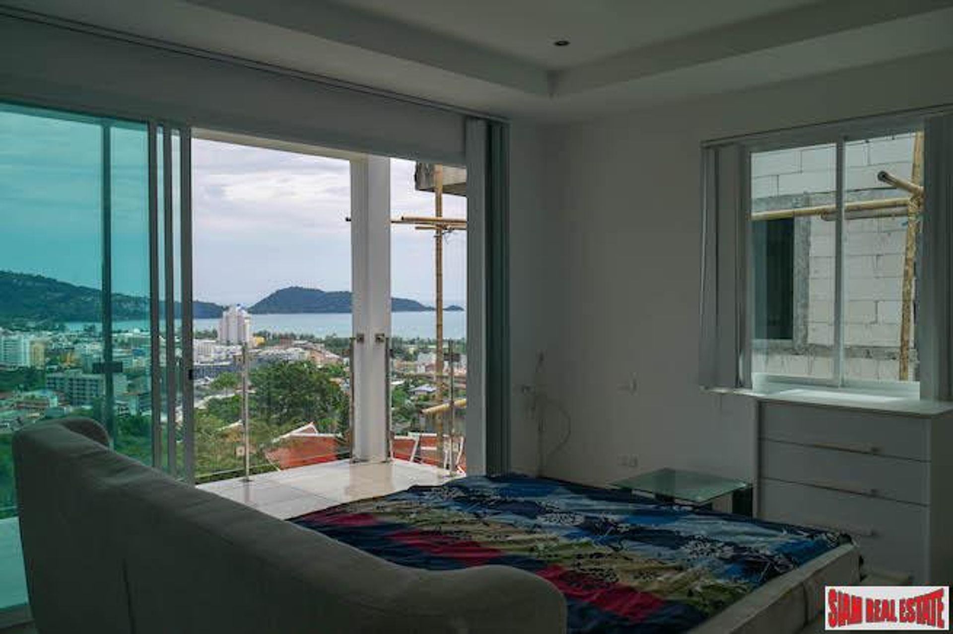 Huis in Tambon Patong, Chang Wat Phuket 10710380