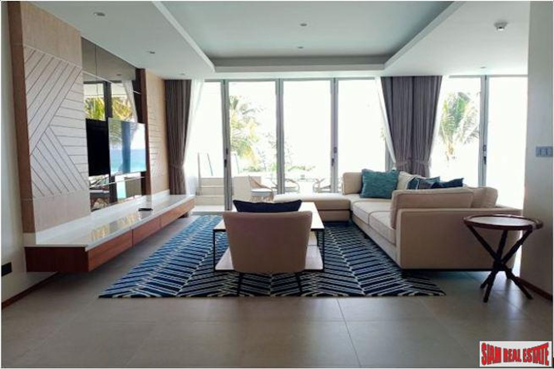 Condominium in Ban Choeng Thale, Phuket 10710398