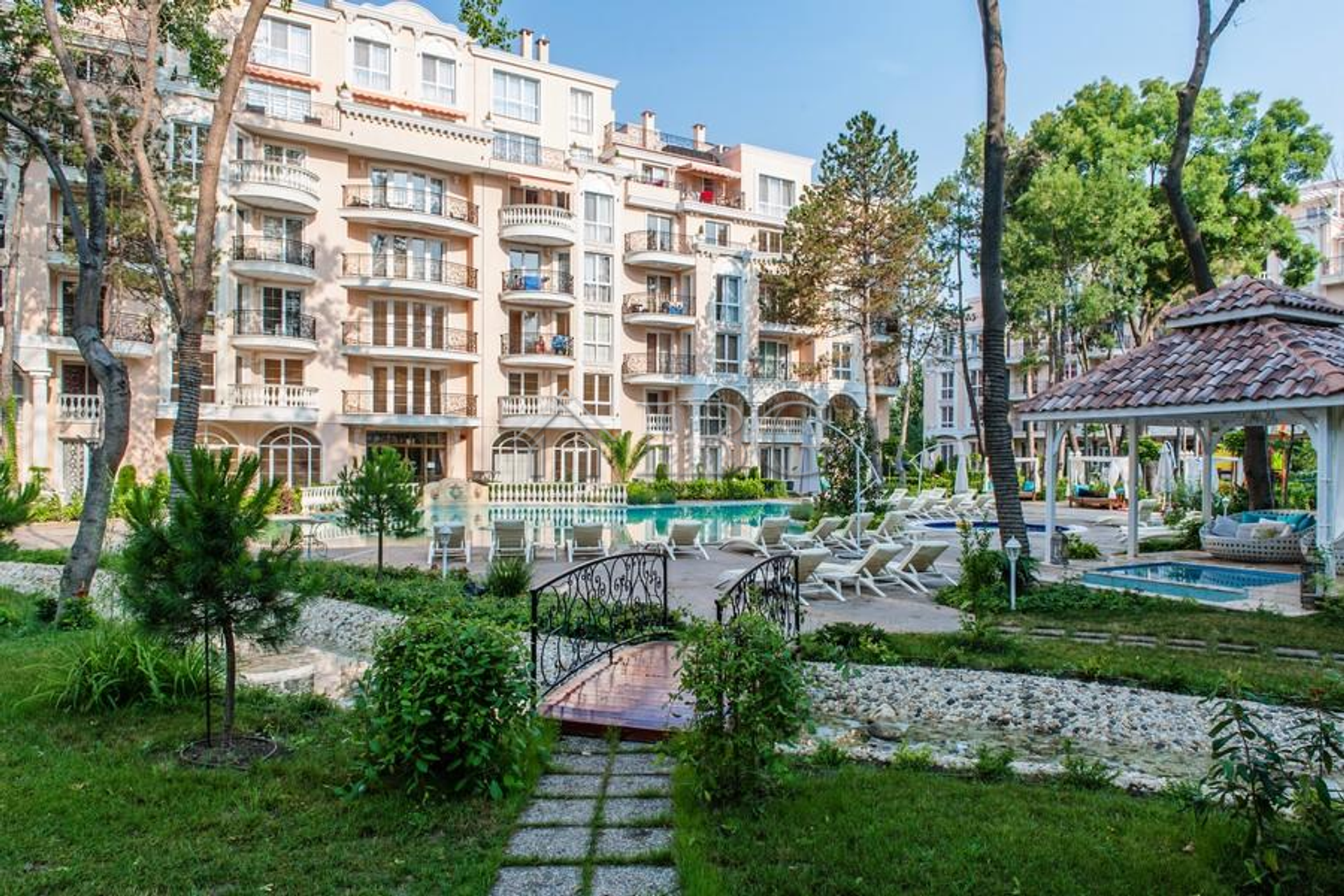 Condominium dans Nessebar, Bourgas 10710515