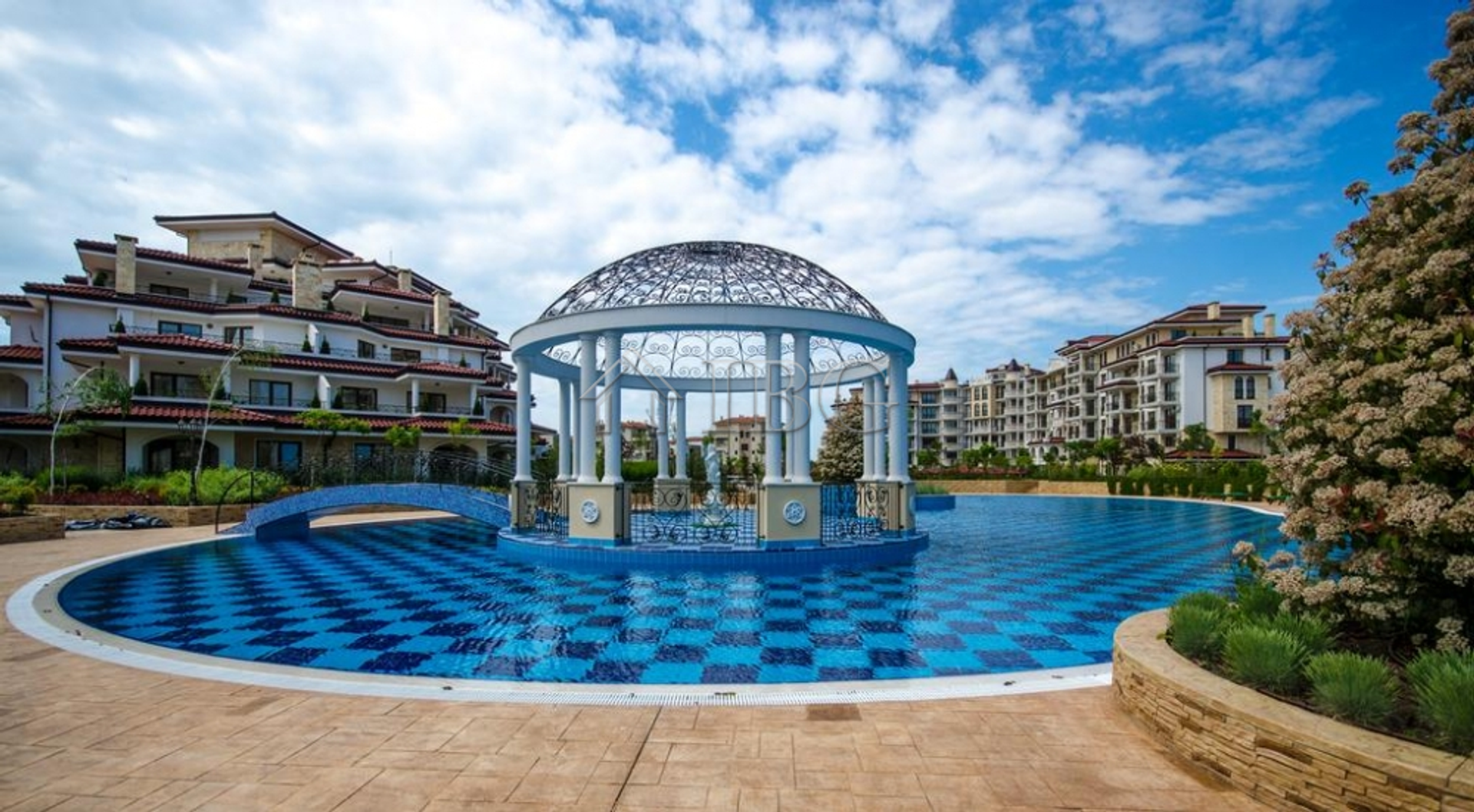 Condominio en Nesebar, Burgas 10710768