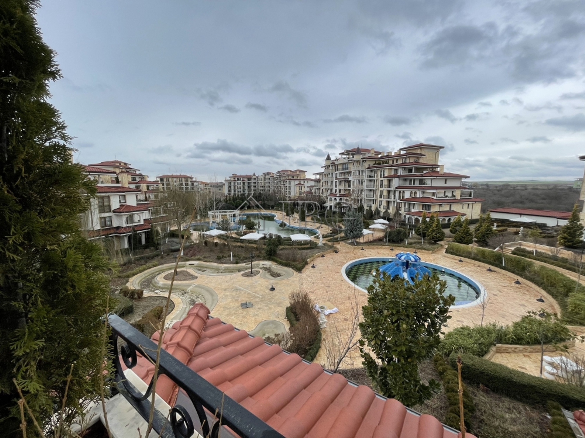 Condominio en Nesebar, Burgas 10710768