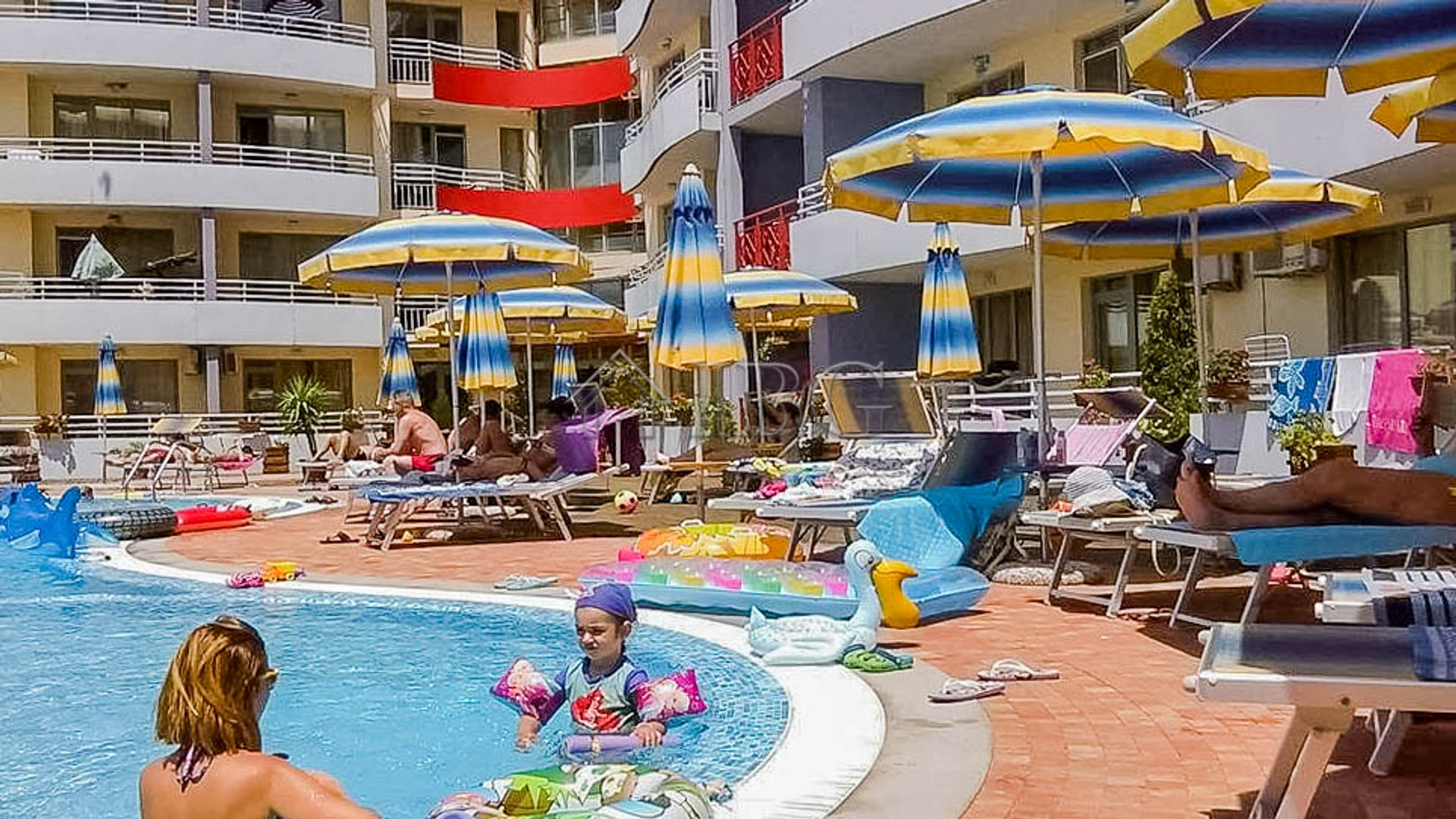 Osakehuoneisto sisään Sunny Beach, Burgas 10710779