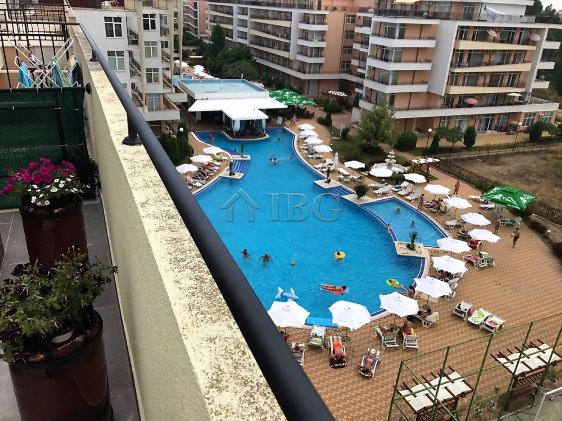 קוֹנדוֹמִינִיוֹן ב Sunny Beach, Burgas 10710819