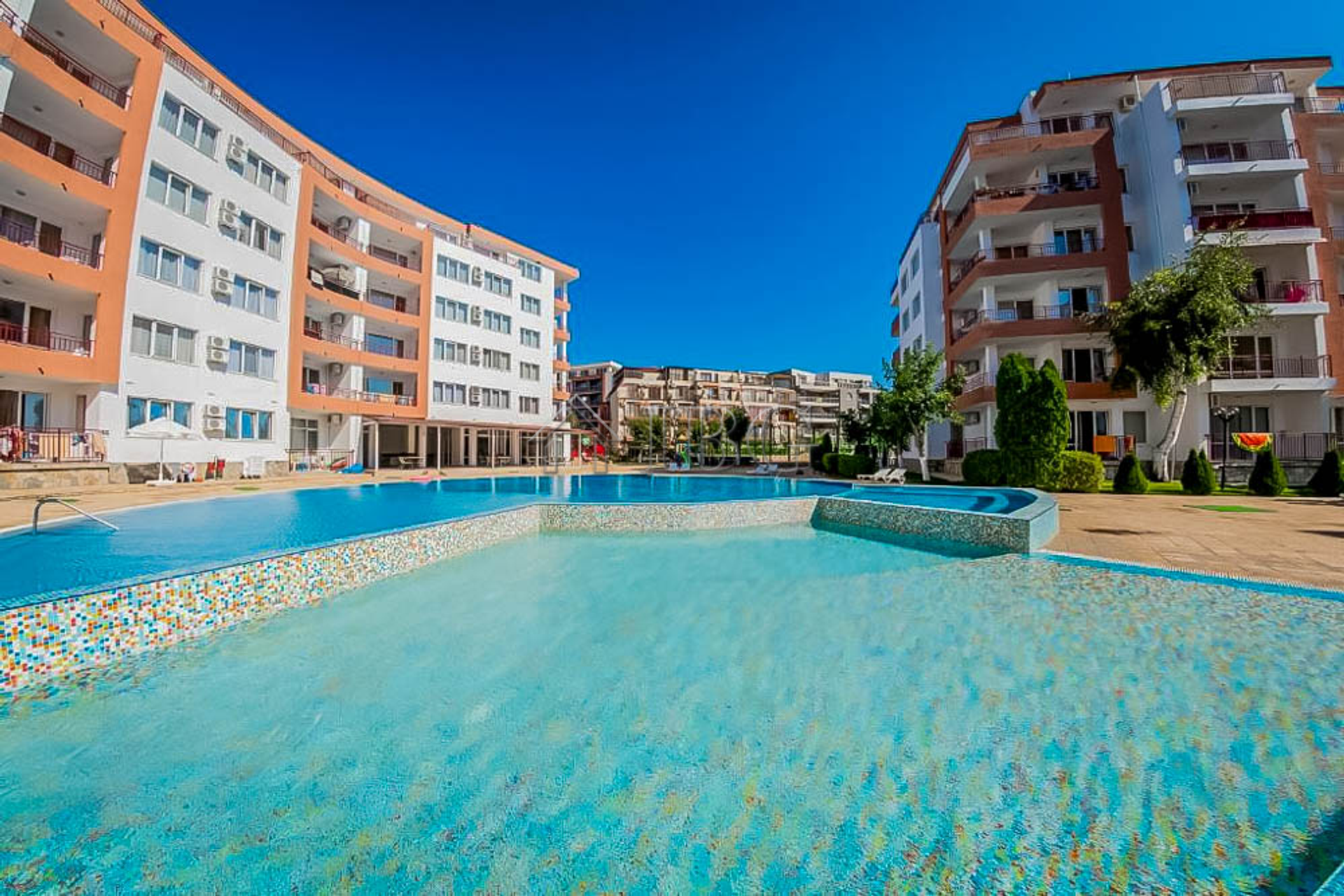 Condominium in Ravda, Burgas 10710894