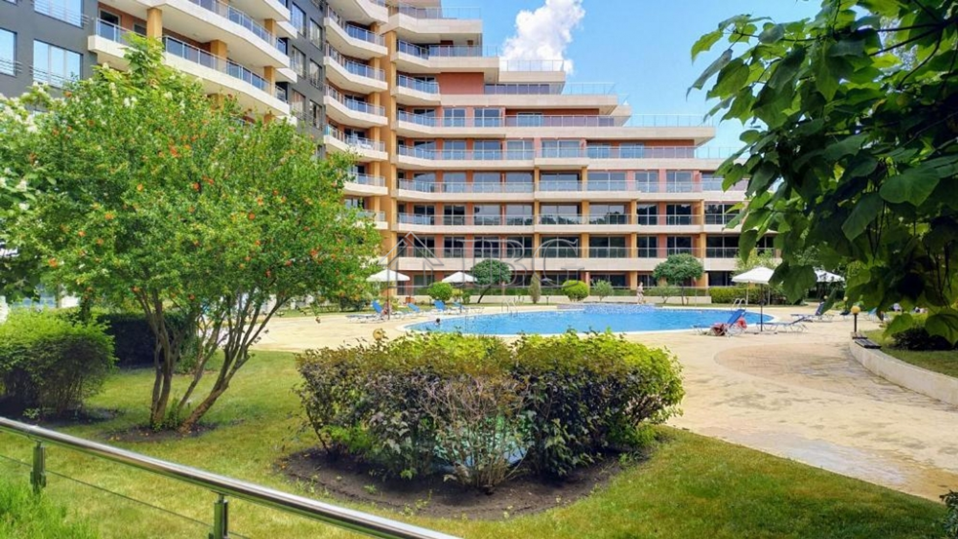 Condominium dans Sunny Beach, Burgas 10710999