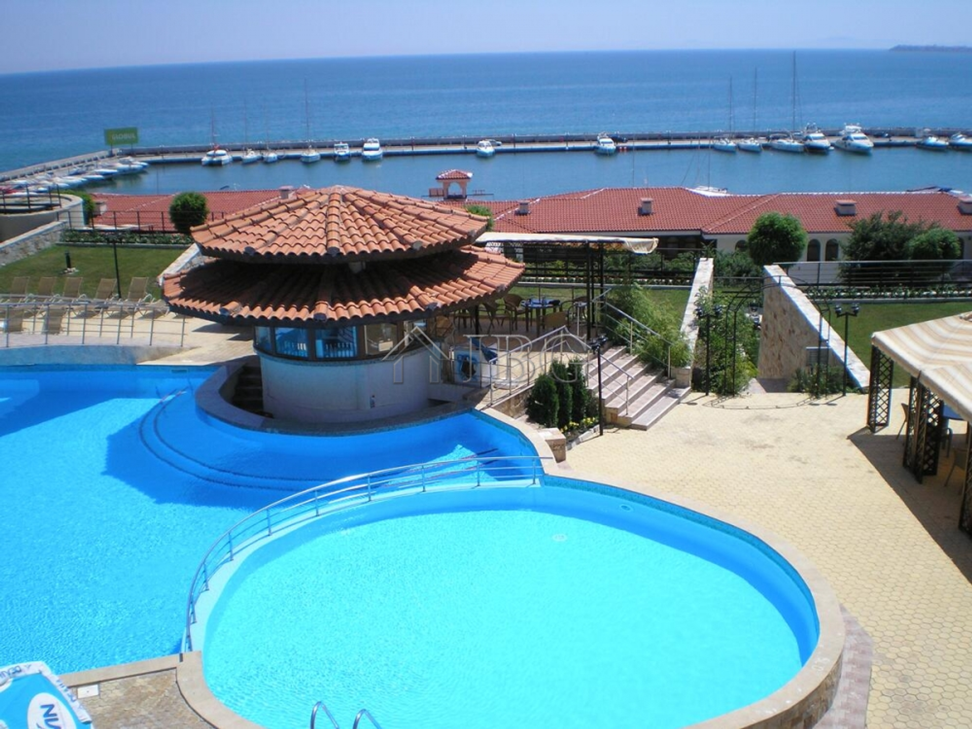 Condominium in Sveti Vlas, Burgas 10711041