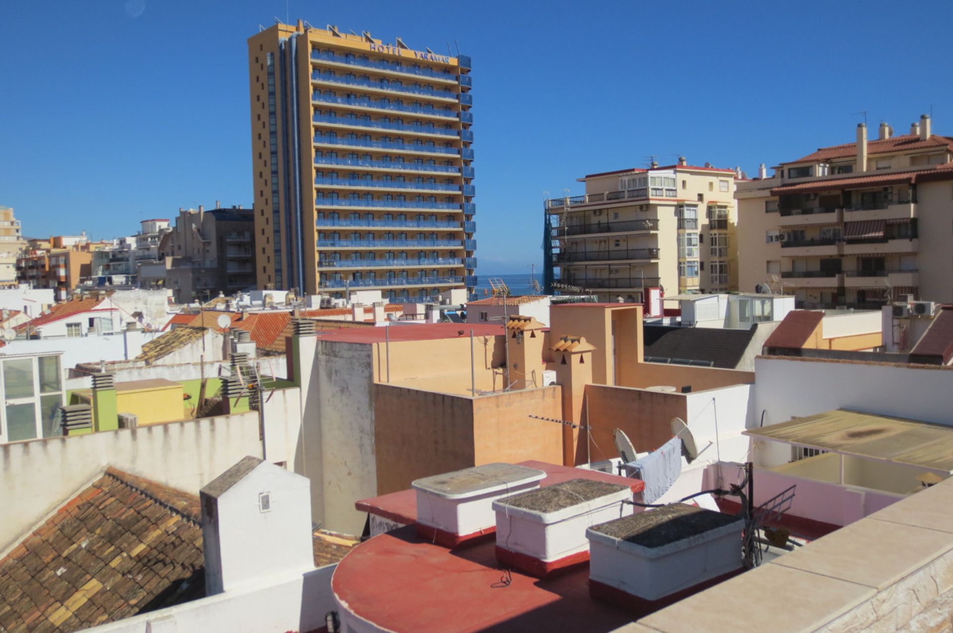 Condominium in Fuengirola, Andalusia 10712601