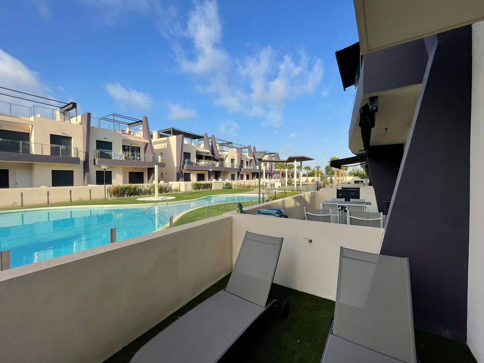 Condominium dans Pilar de la Horadada, Comunidad Valenciana 10712643