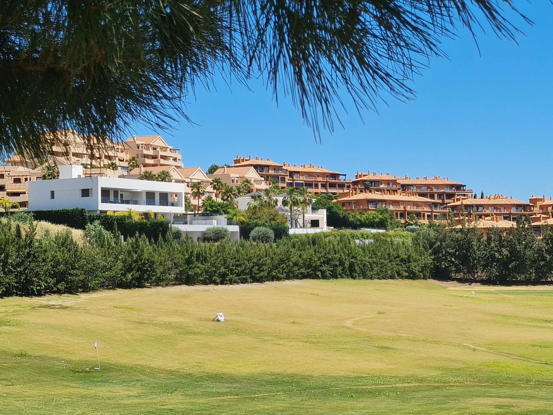 Tanah di Benahavís, Andalucía 10712755