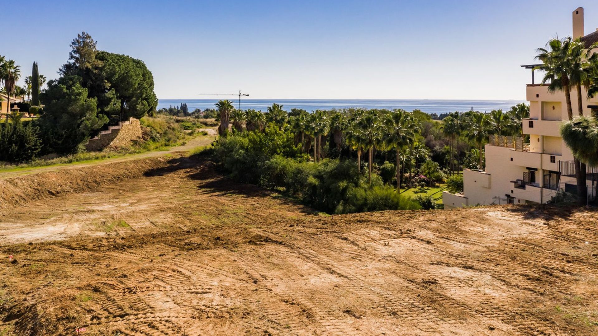 土地 在 Marbella, Andalucía 10713042