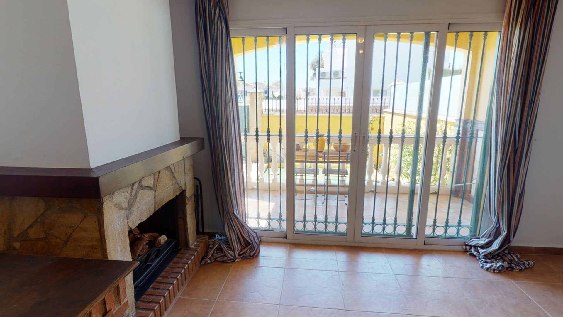 Huis in Fuengirola, Andalucía 10713460