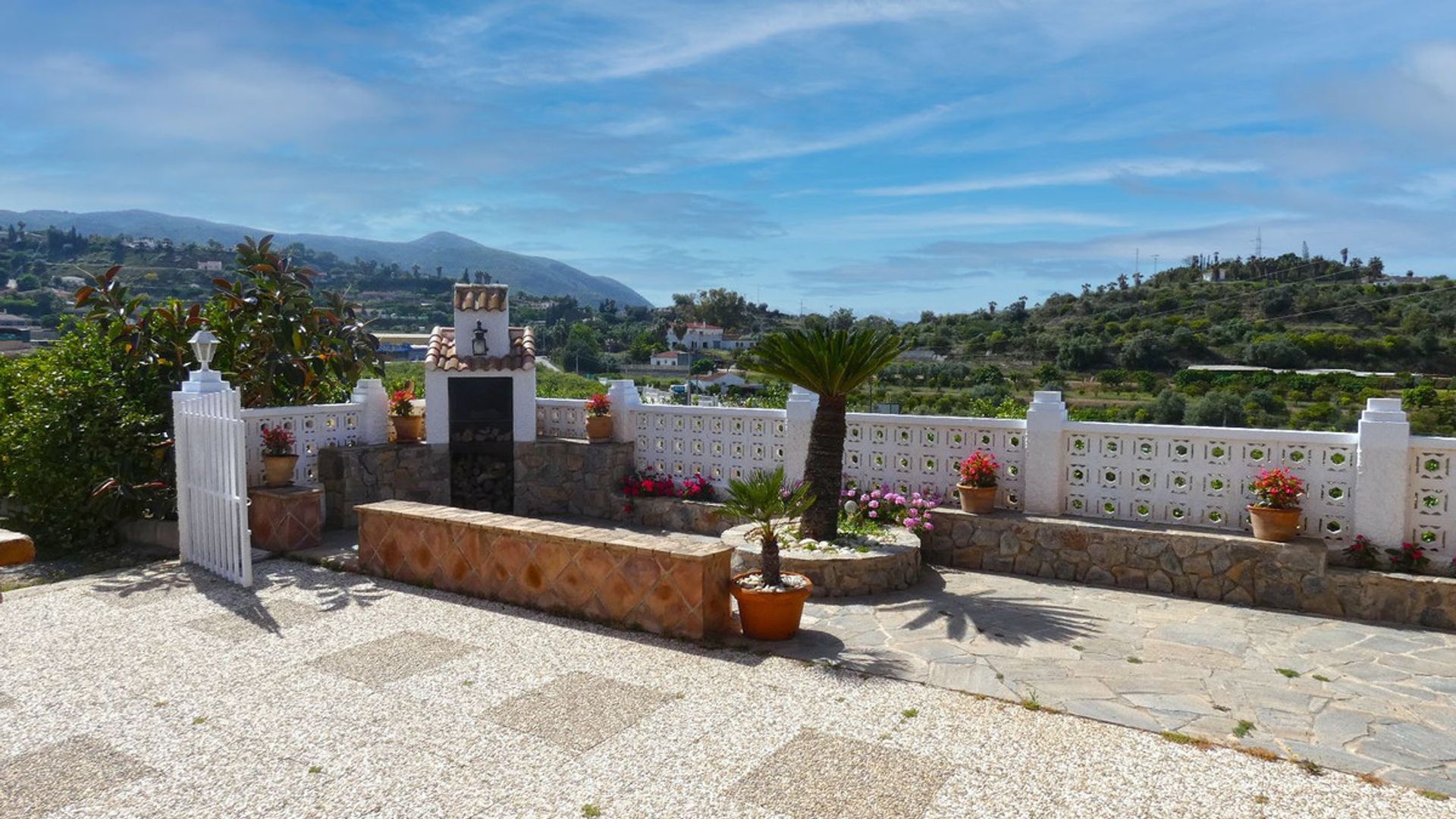 Casa nel Alhaurin de la Torre, Andalusia 10713671