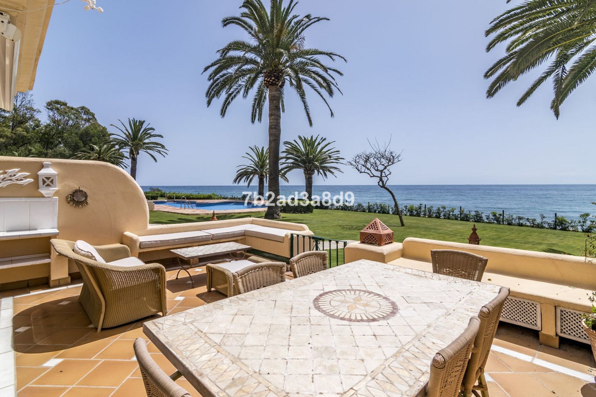 Casa nel Estepona, Andalucía 10713737